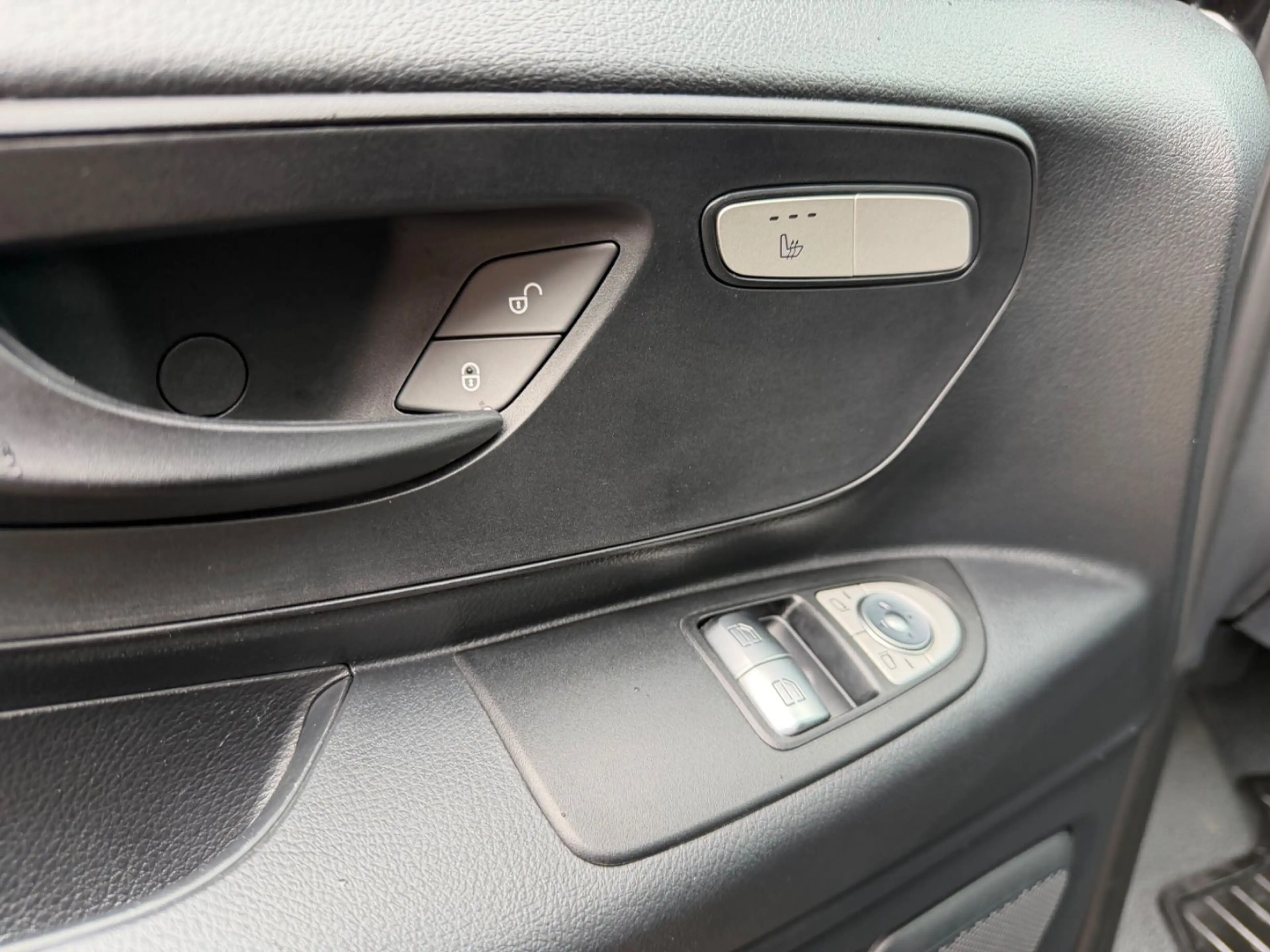 Mercedes-Benz Vito Mixto 116 CDI RWD lang PRO 1.Hand — photo 10