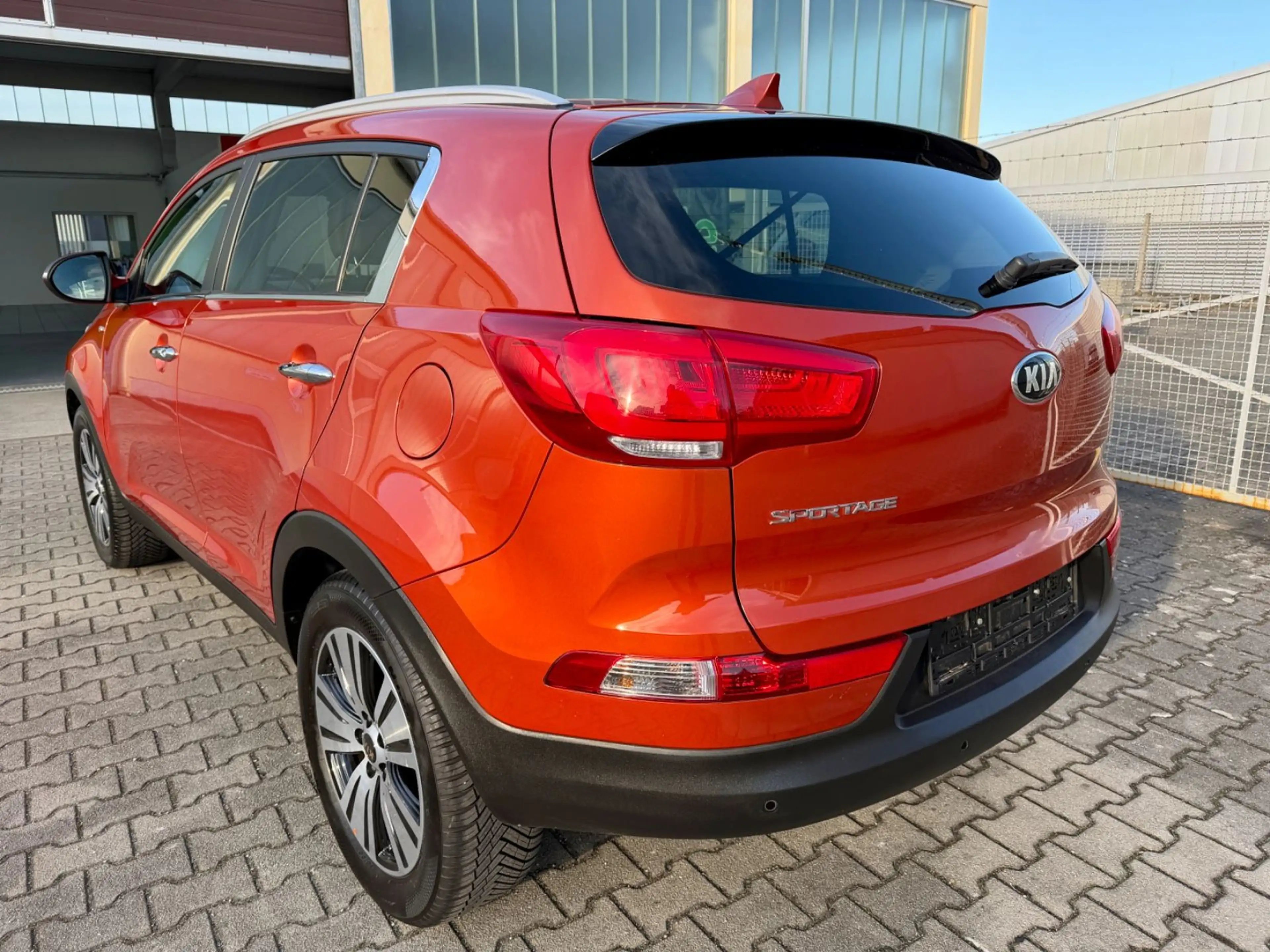 Kia Sportage 2.0 GDI Spirit 4WD°AHK°XENON°NAVI°PDC — photo 5