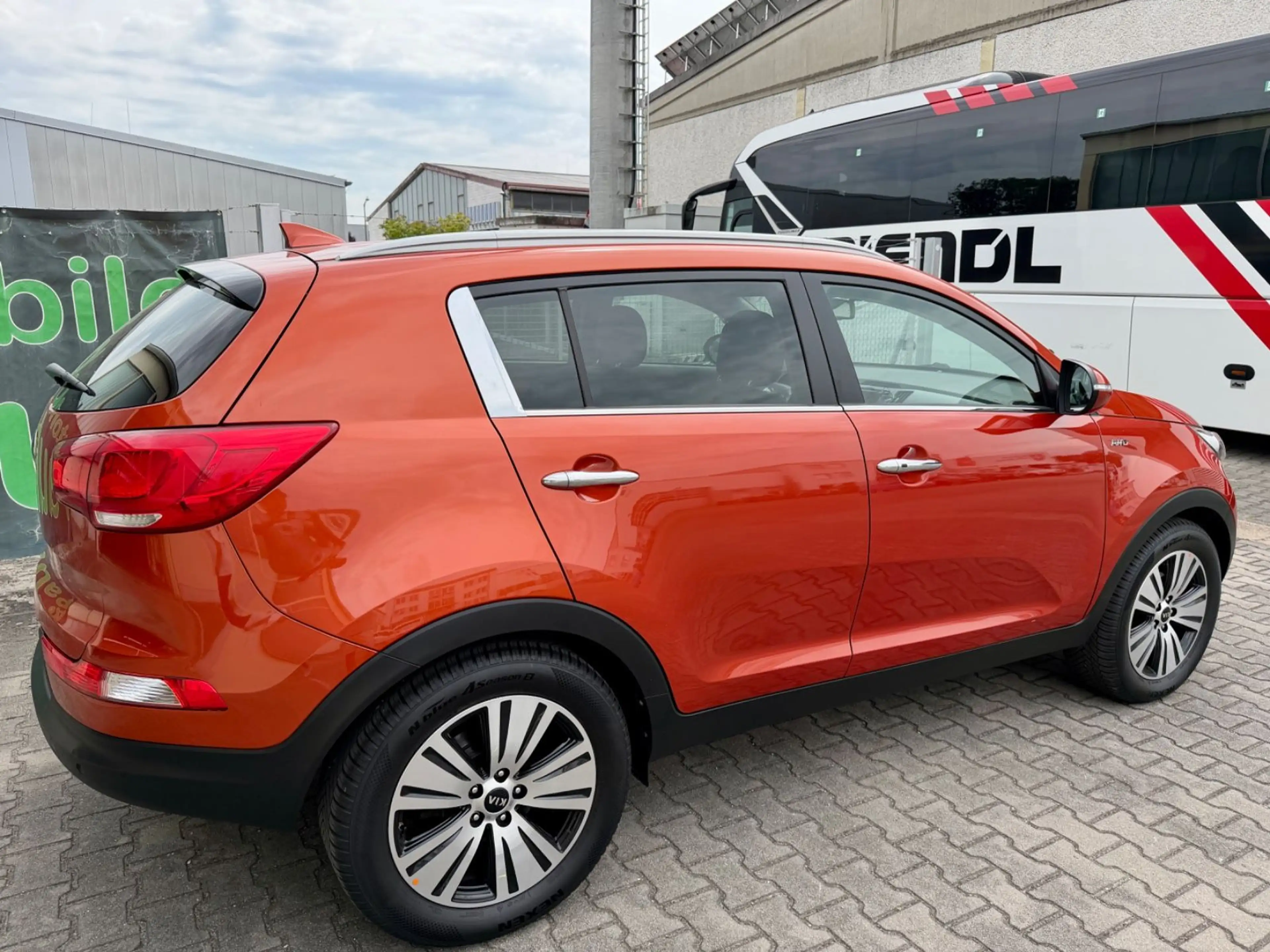 Kia Sportage 2.0 GDI Spirit 4WD°AHK°XENON°NAVI°PDC — photo 15