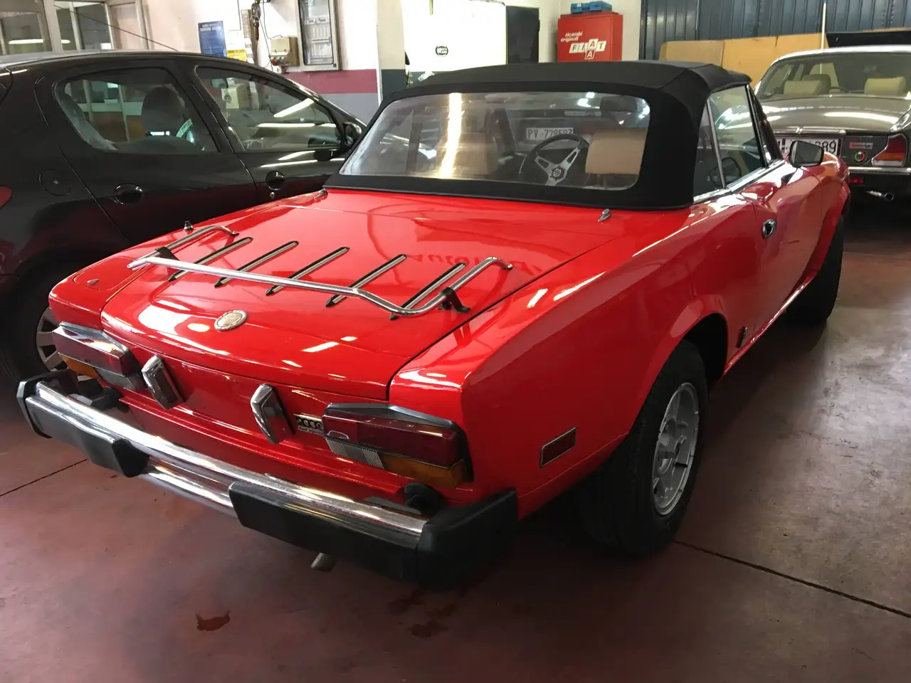 Fiat 124 Spider 2.0 iniezione, foto 8