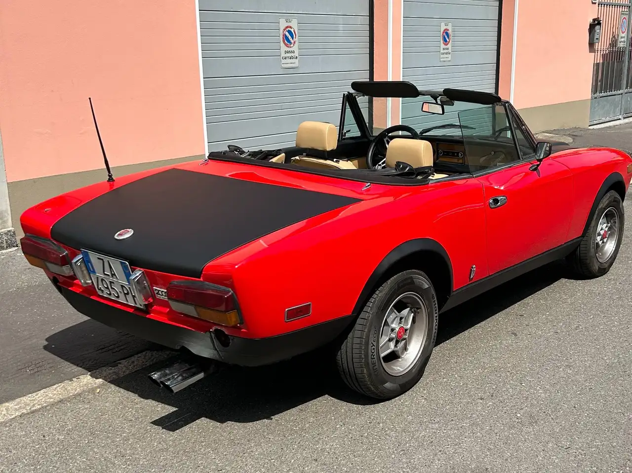 Fiat 124 Spider 2.0 iniezione, foto 6