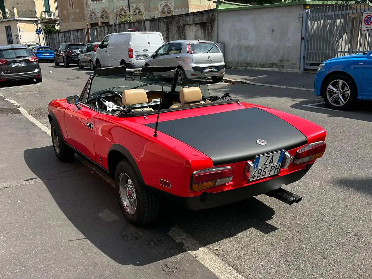 Fiat 124 Spider 2.0 iniezione, foto 5