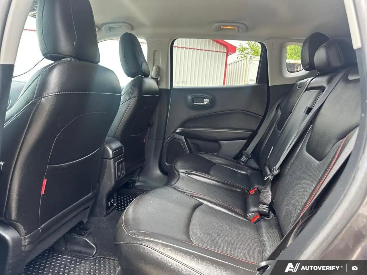 Jeep Compass photo Jeep Compass