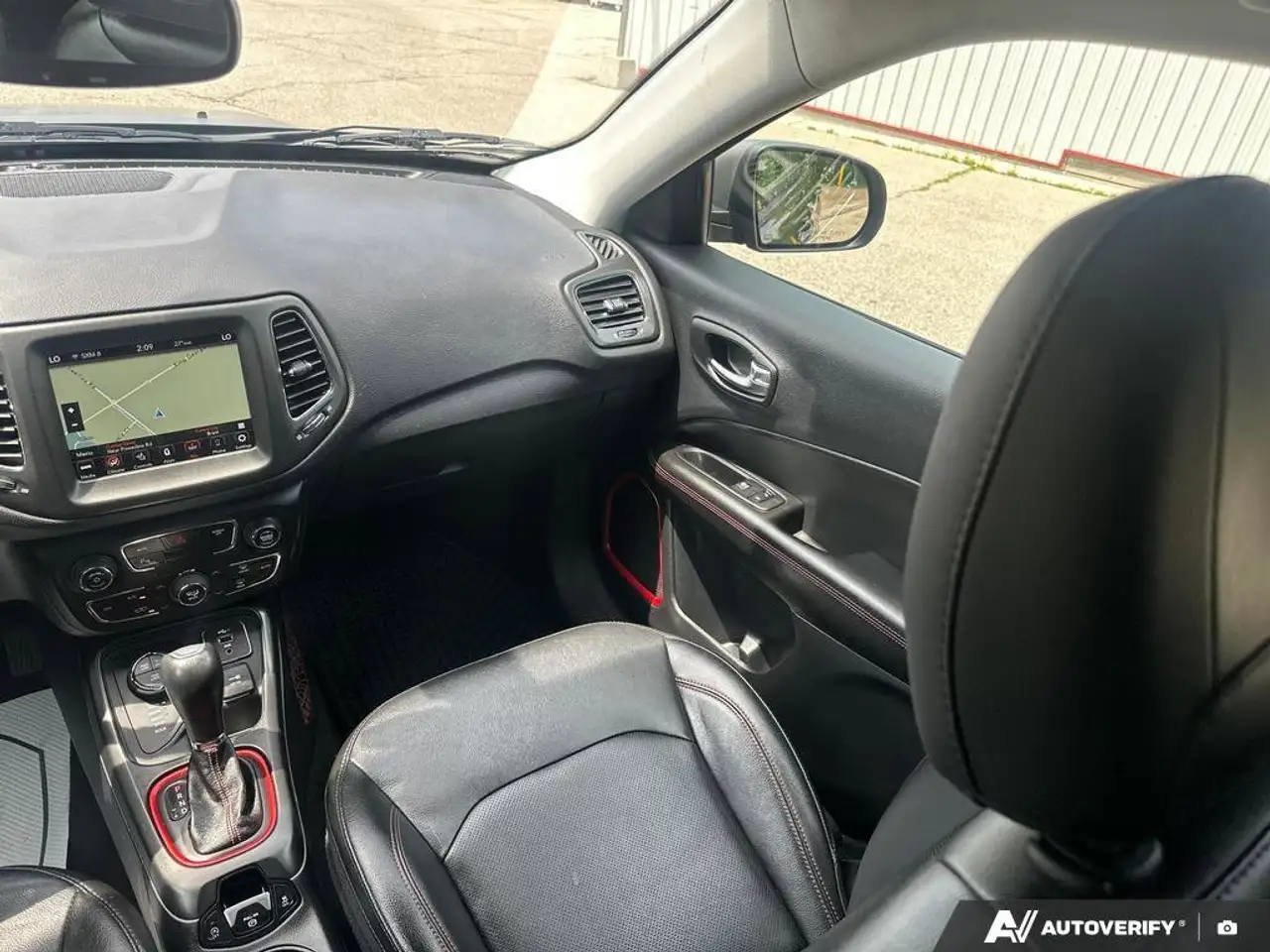 Jeep Compass photo Jeep Compass