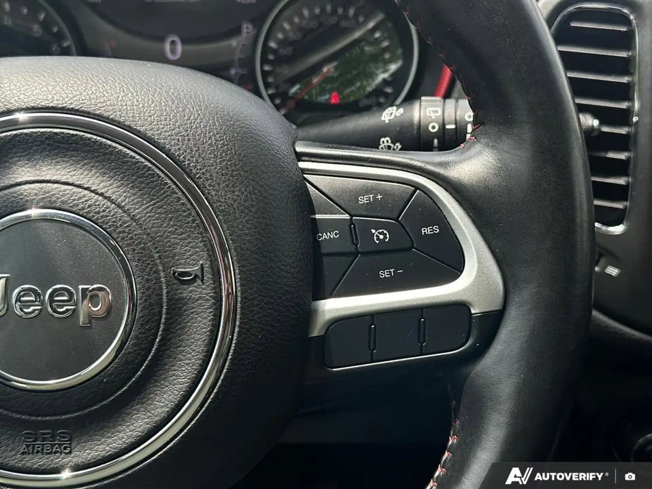 Jeep Compass photo Jeep Compass