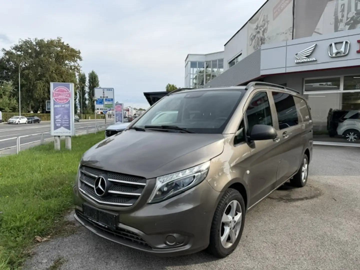 Mercedes-Benz Vito 119 CDI/BT 4MATIC lang (447.703) Grau - 1
