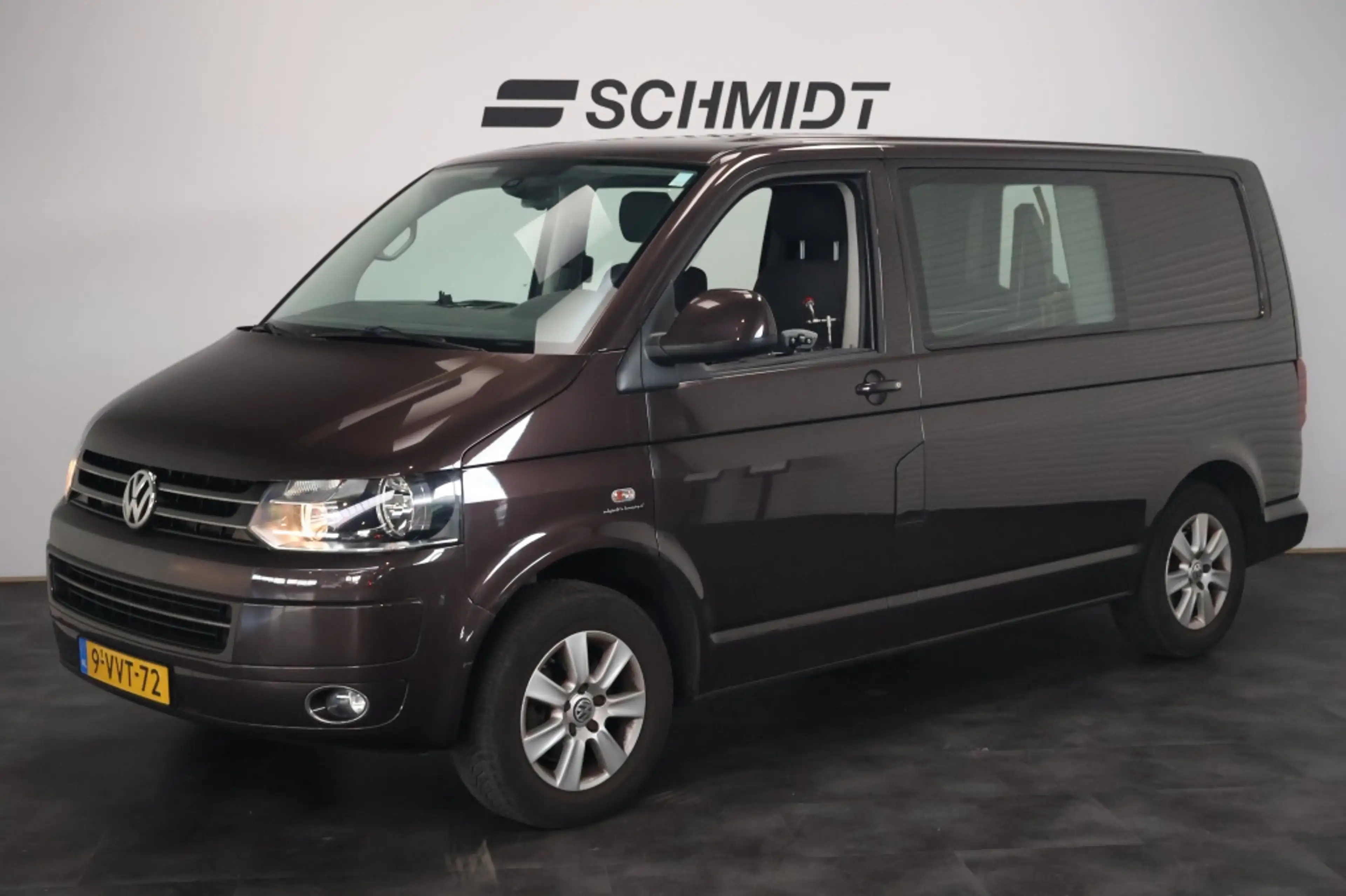 Volkswagen Transporter 2.0 TDI L1H1 DC Rolstoelbus | Volledig aangepast |