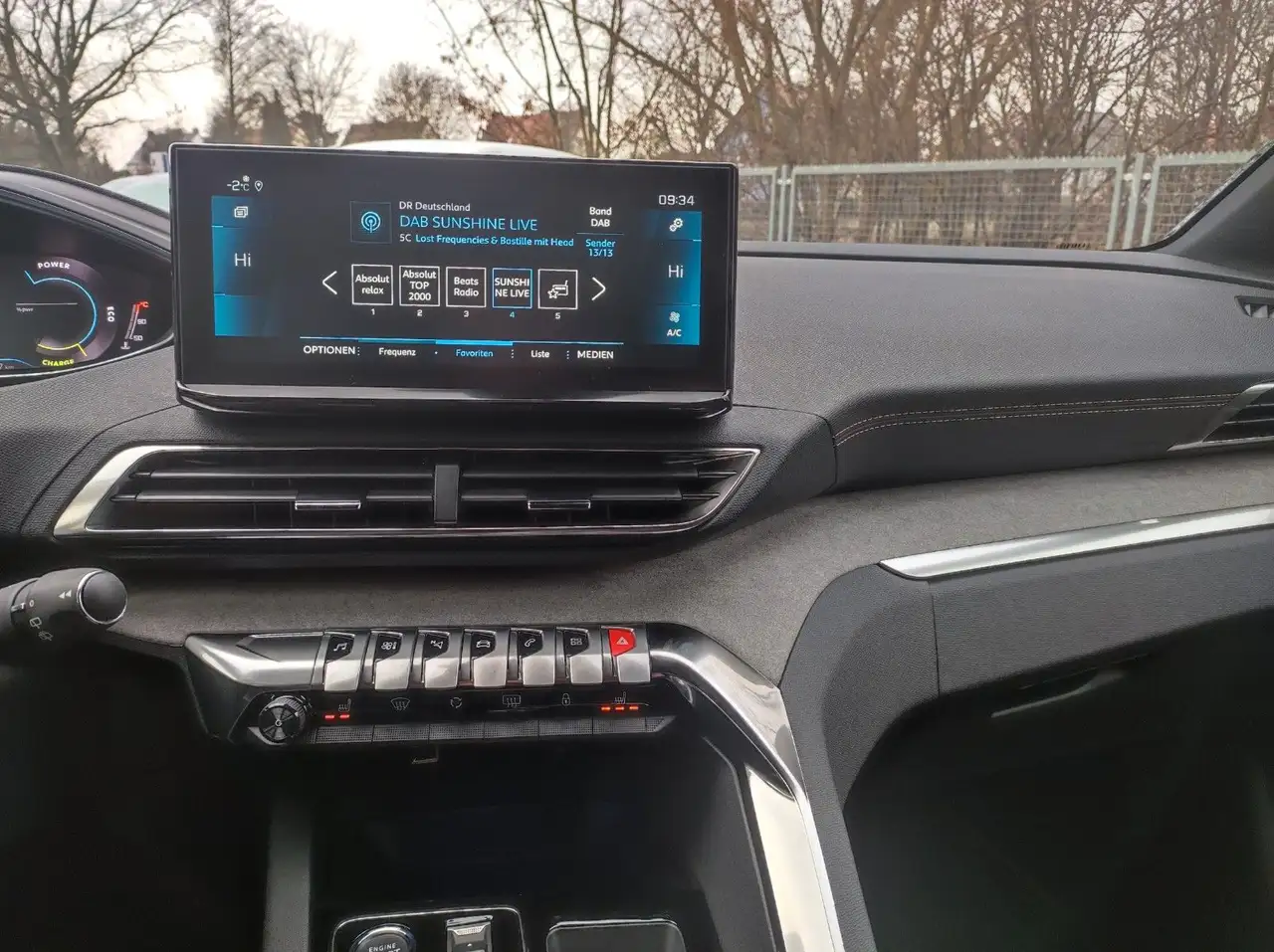 Peugeot 3008 GT Autom AHK ACC LED KeyFree Kamera 23