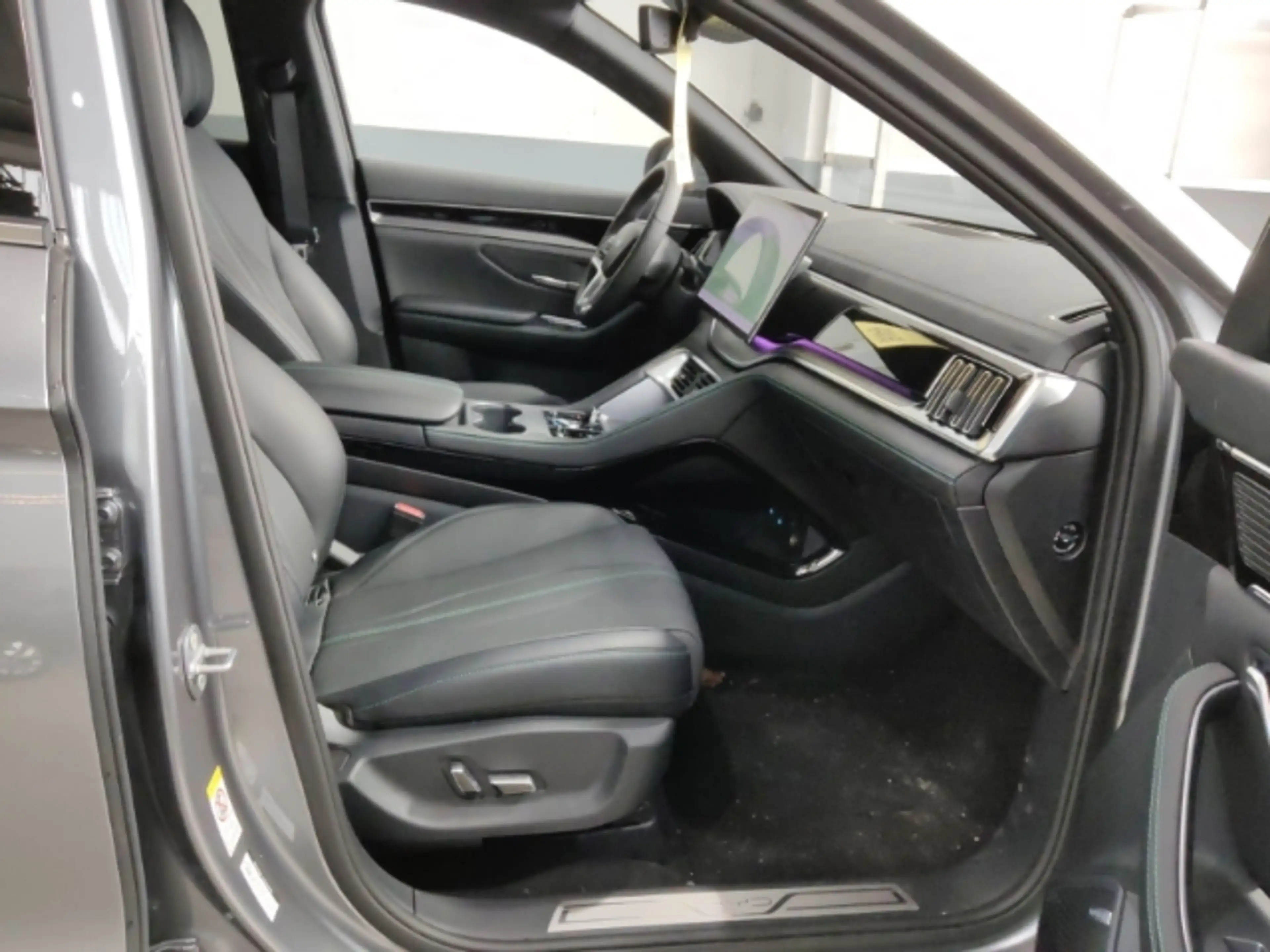 BYD Seal U Design AWD El. Panodach Navi Leder Digitales Cockp — photo 5