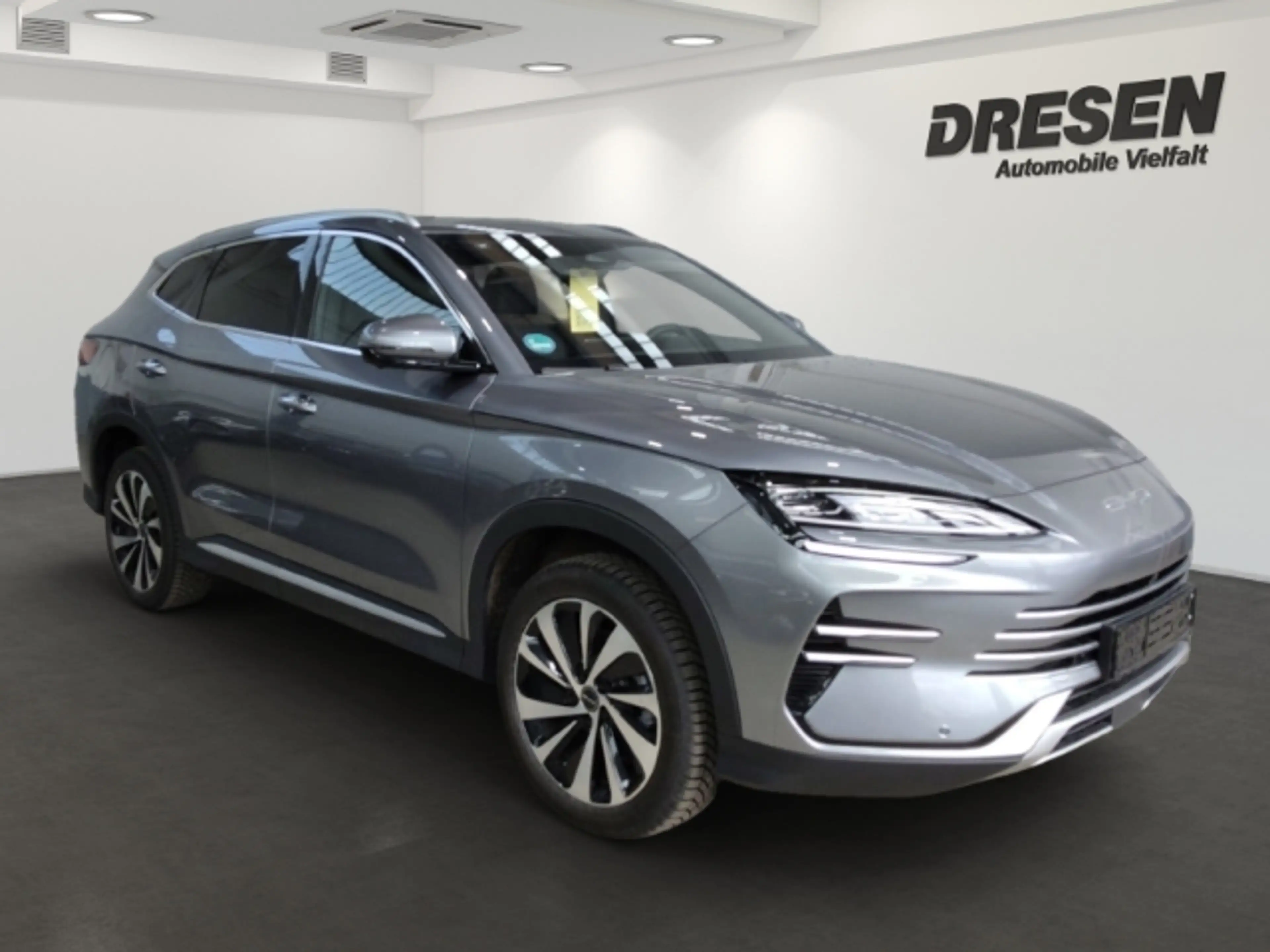 BYD Seal U Design AWD El. Panodach Navi Leder Digitales Cockp — photo 3