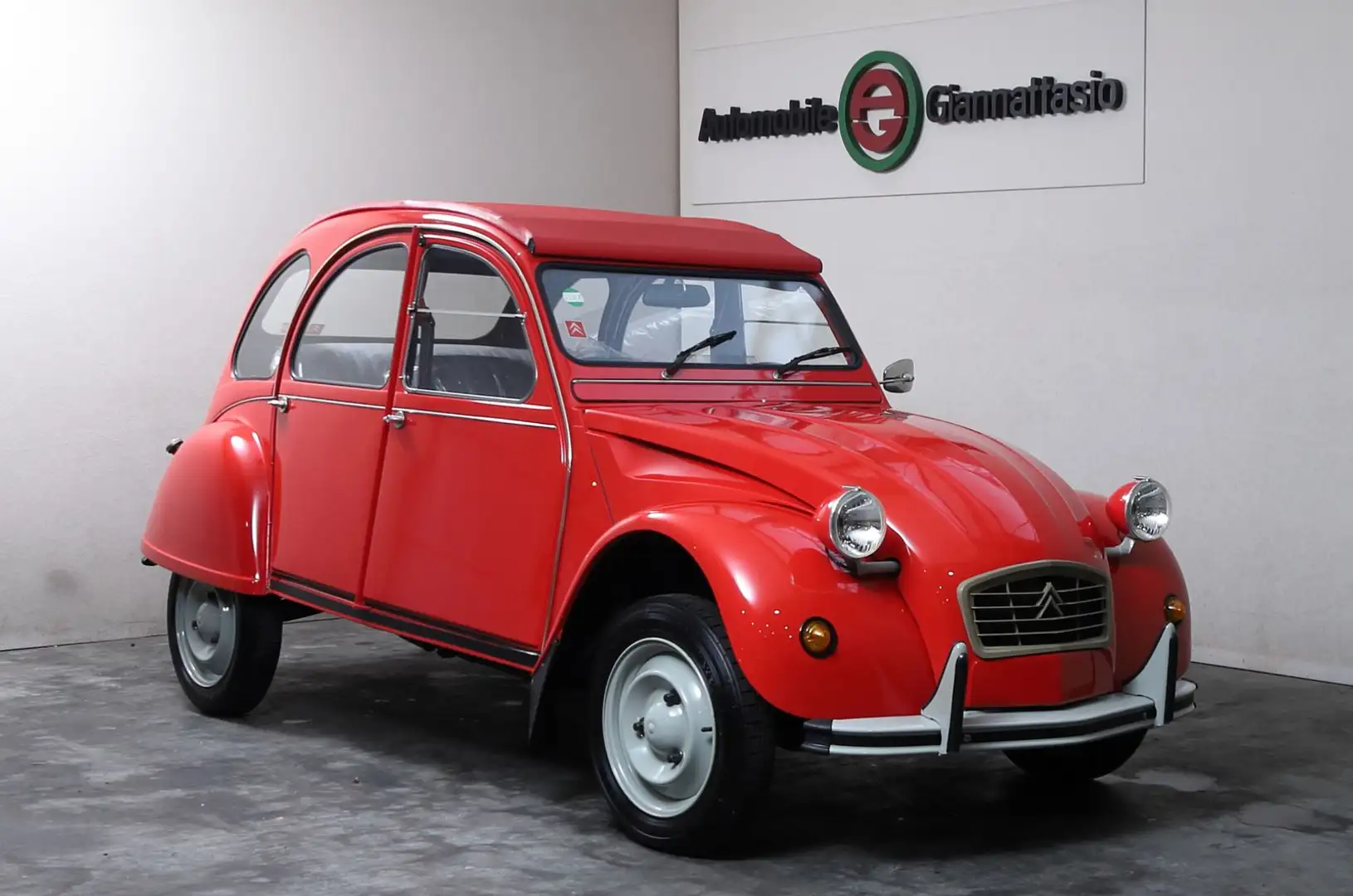 Citroen 2CV 2 CV Club Neuwagen 1.Hand 580km Original Rouge - 1