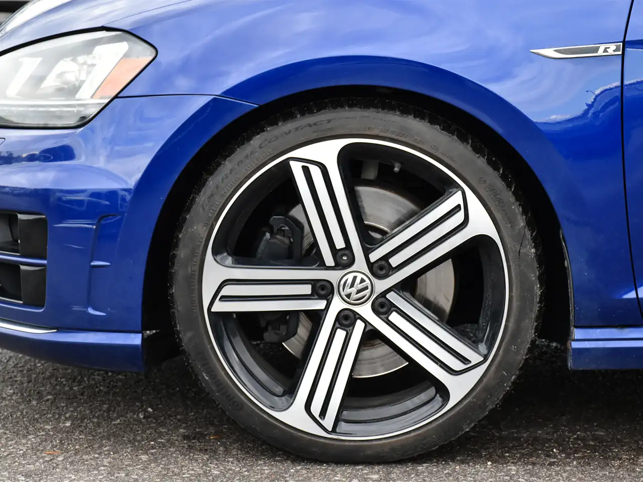 Volkswagen Golf R снимка Volkswagen Golf R