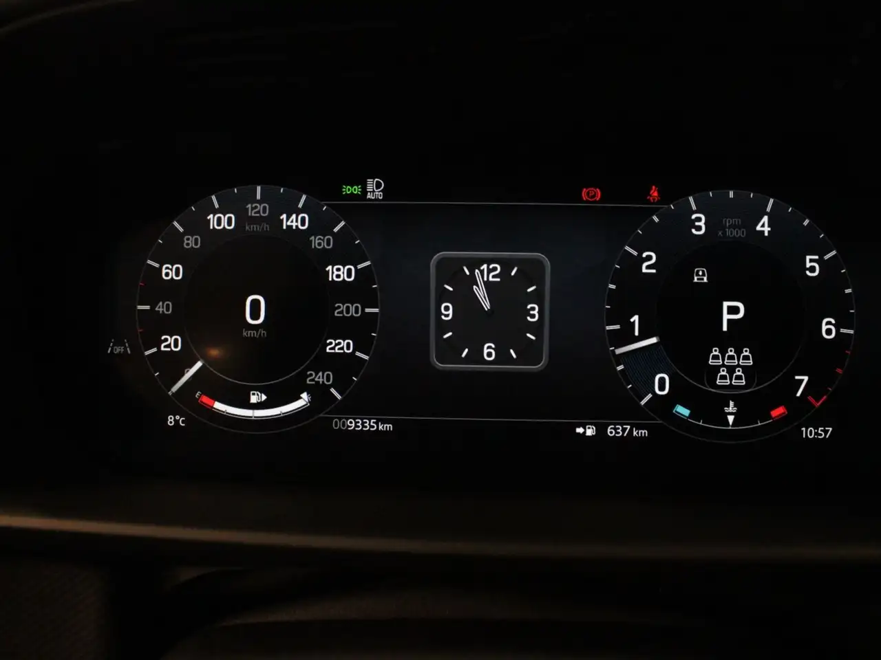Land Rover Discovery снимка Land Rover Discovery