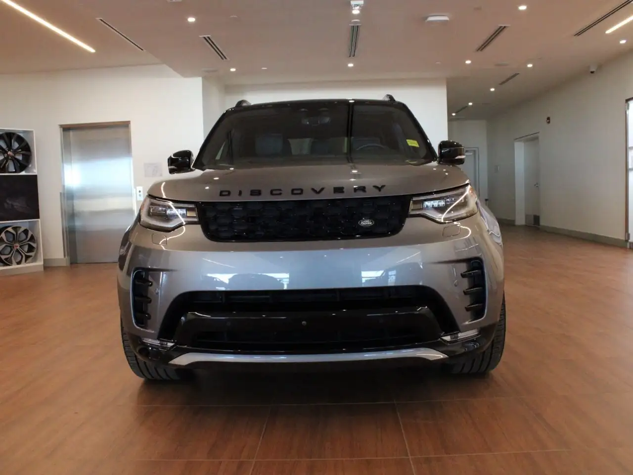 Land Rover Discovery снимка Land Rover Discovery