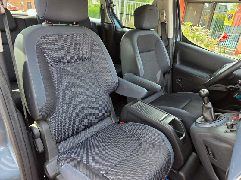 Peugeot Partner Partner Tepee 1.6 HDi X-Line FAP — photo 13