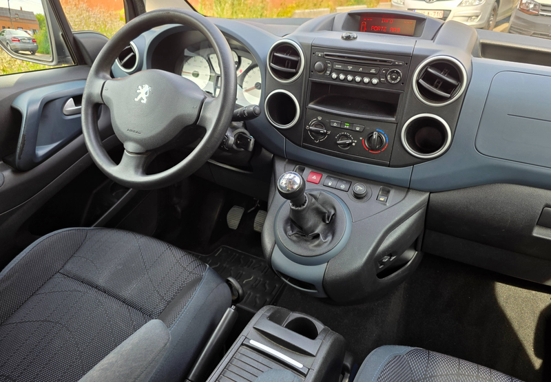 Peugeot Partner Partner Tepee 1.6 HDi X-Line FAP — photo 15