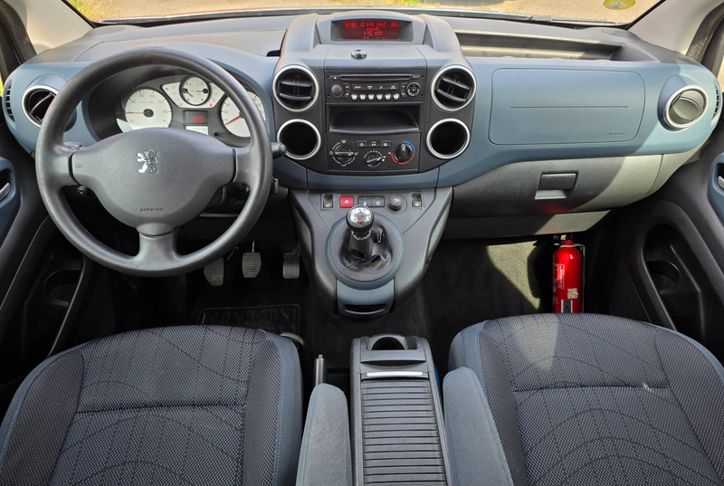 Peugeot Partner Partner Tepee 1.6 HDi X-Line FAP — photo 11