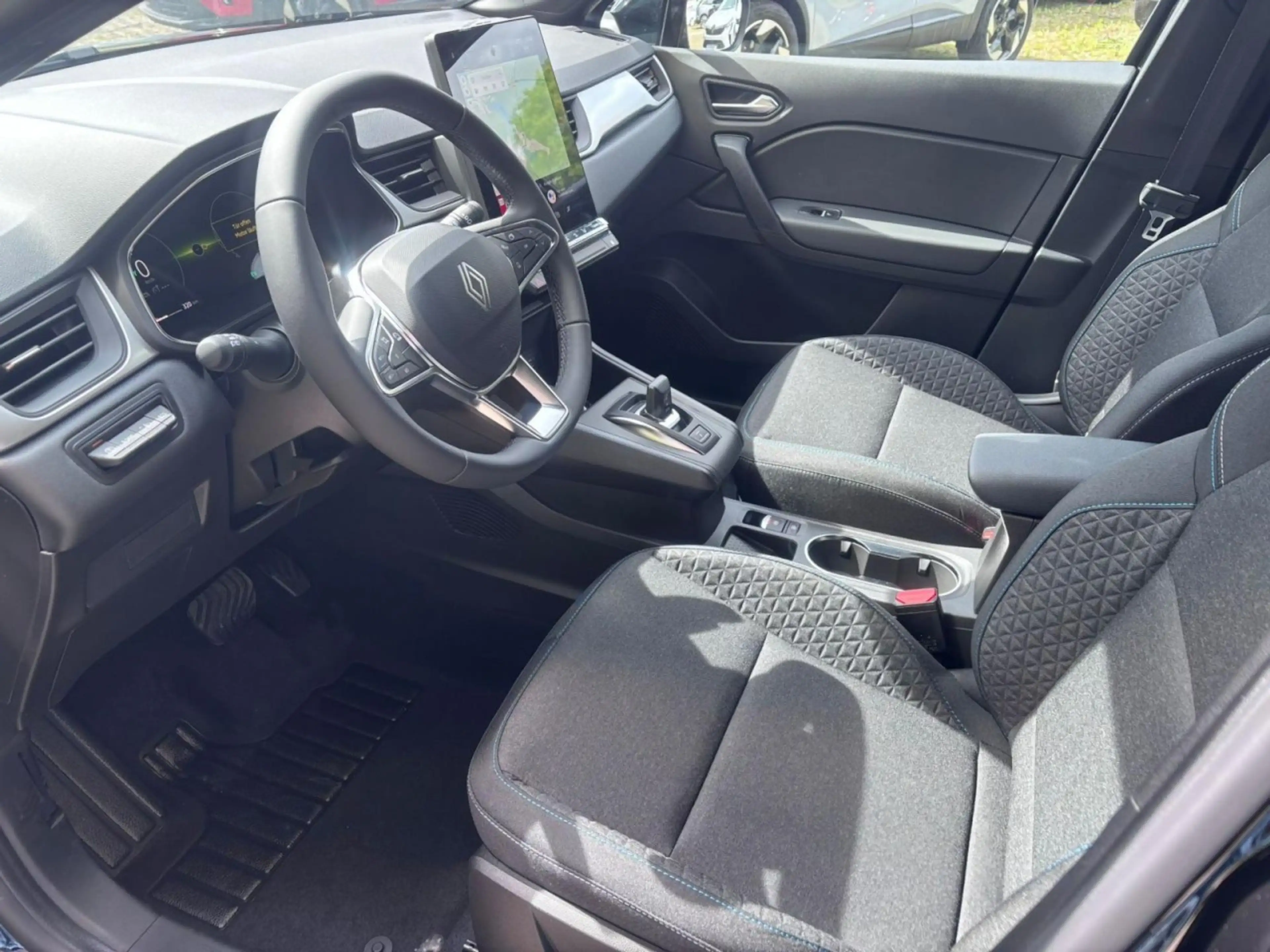 Renault Captur E-TECH Automatik mit Klima Klima Navi — photo 6