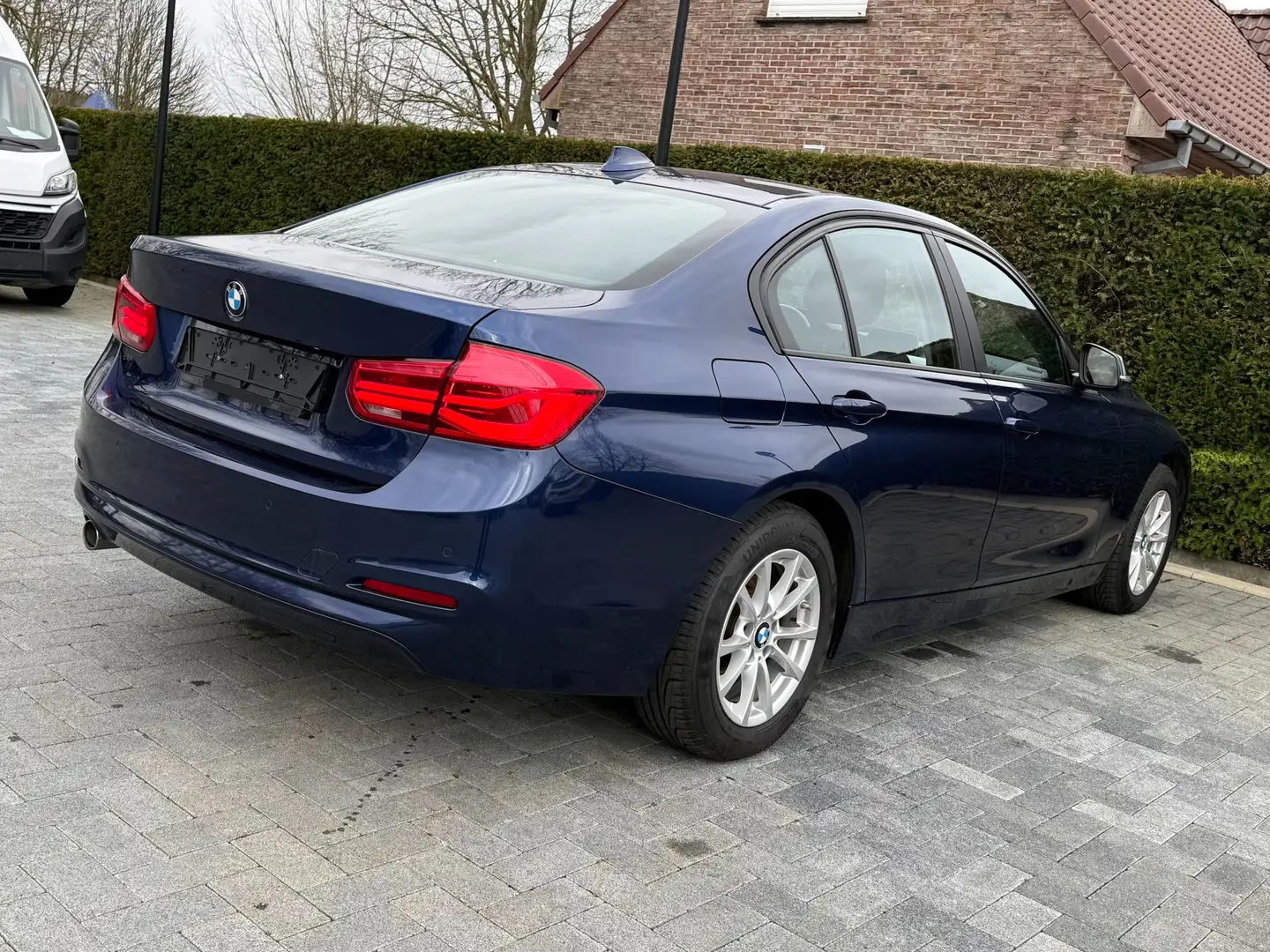 BMW 318 318d Advantage Advantage Blau - 2