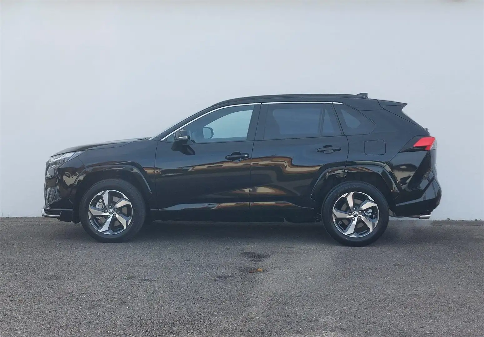Toyota RAV4 Active 2,5, 306 PS 4x4 Plug-In inkl. Executiv Schwarz - 2