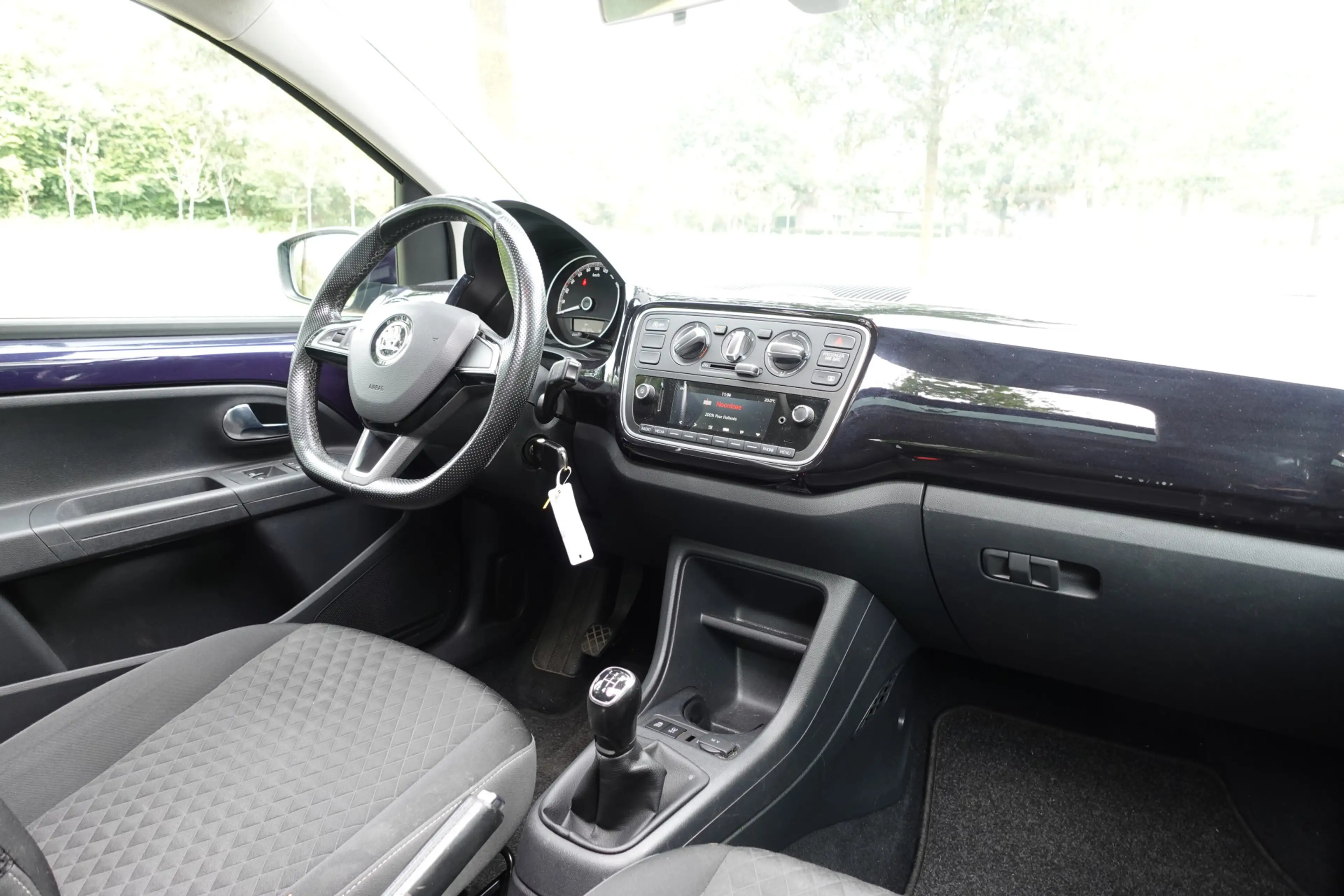 Skoda Citigo 1.0 Greentech Style | Panorama dak | Cruise Contro — photo 21