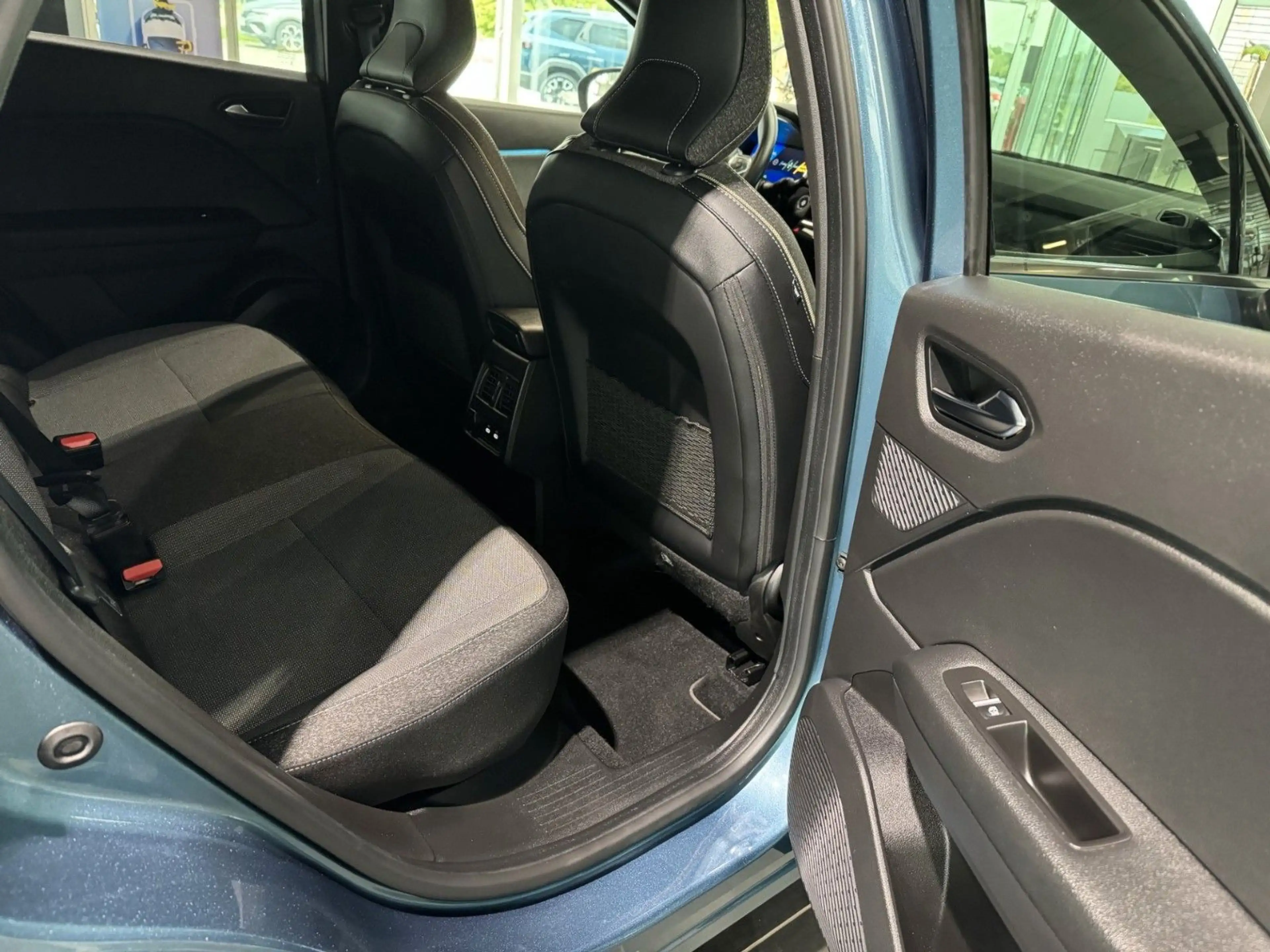 Renault Symbioz 145 E-Tech Full Hybrid Techno — photo 13