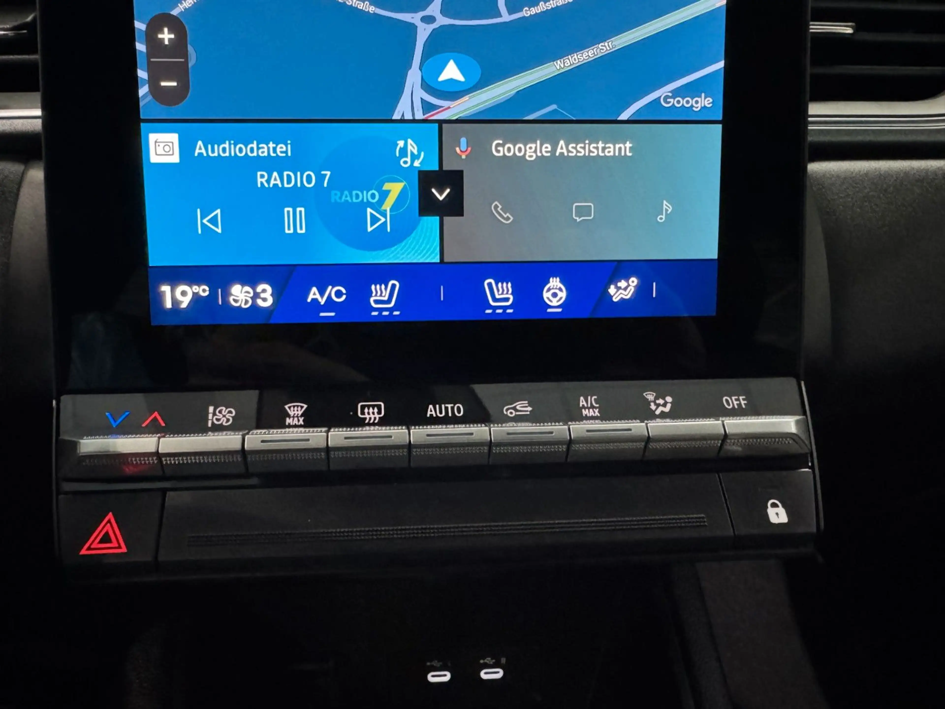 Renault Symbioz 145 E-Tech Full Hybrid Techno — photo 10