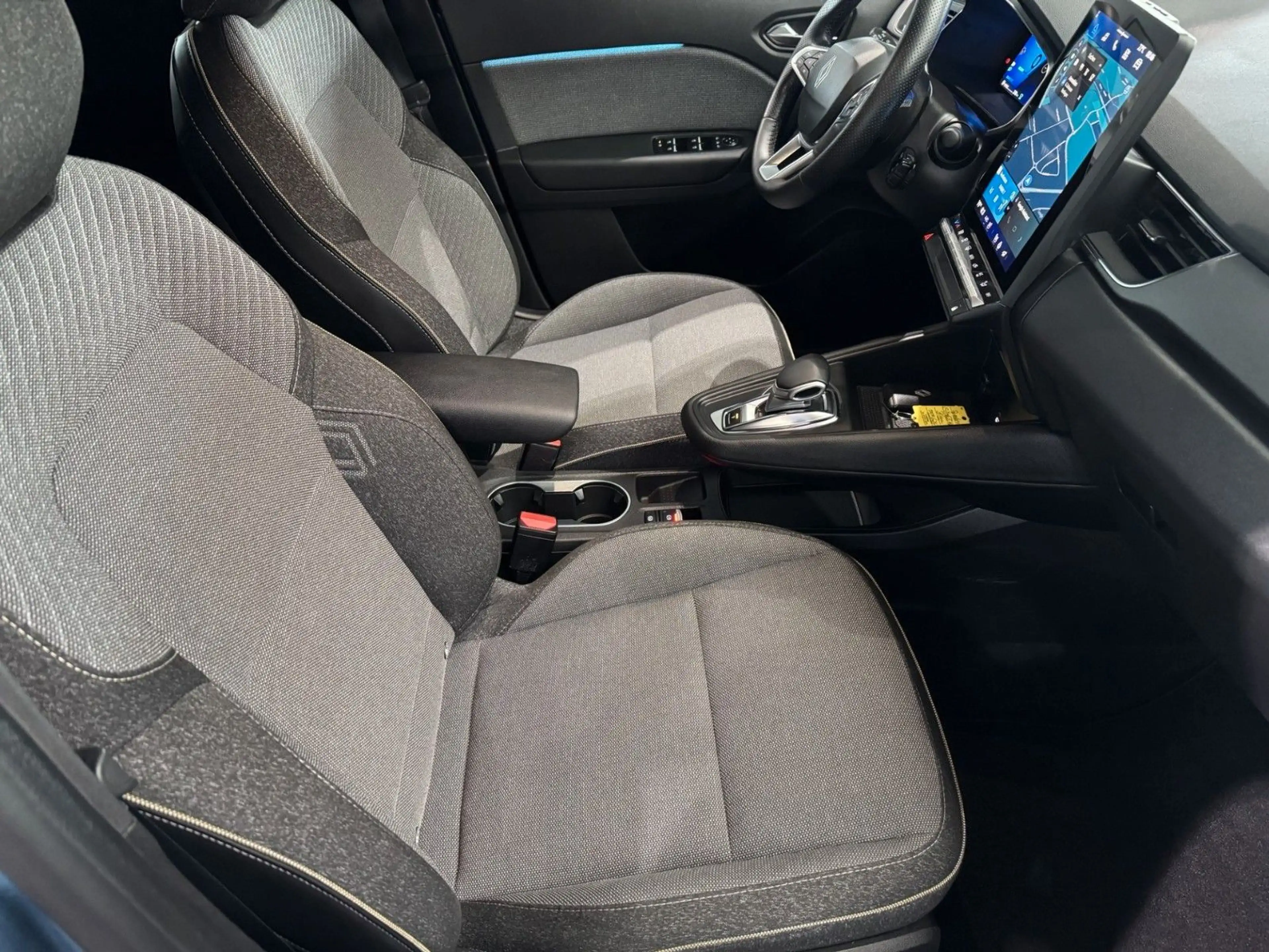 Renault Symbioz 145 E-Tech Full Hybrid Techno — photo 14