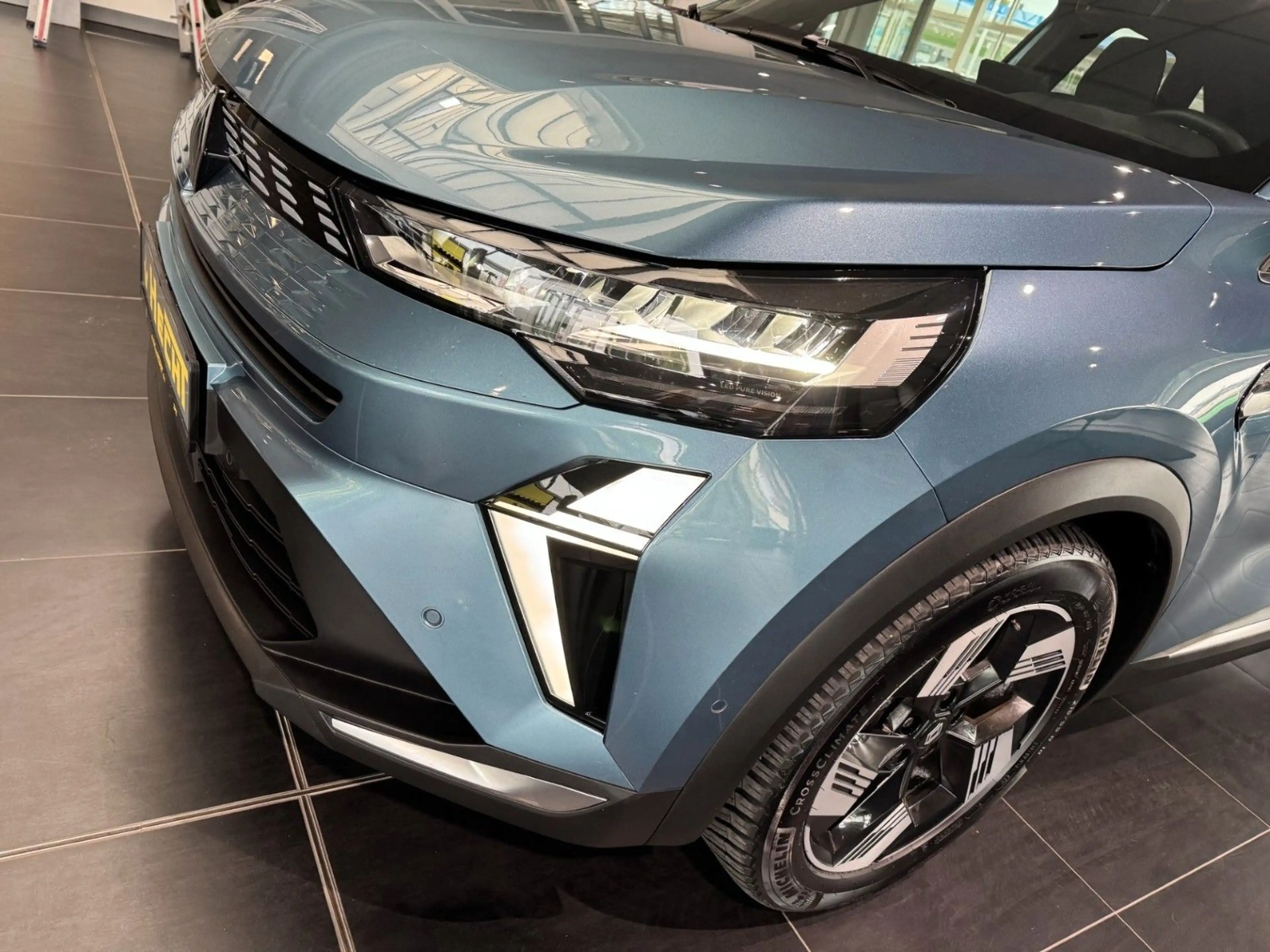 Renault Symbioz 145 E-Tech Full Hybrid Techno — photo 3