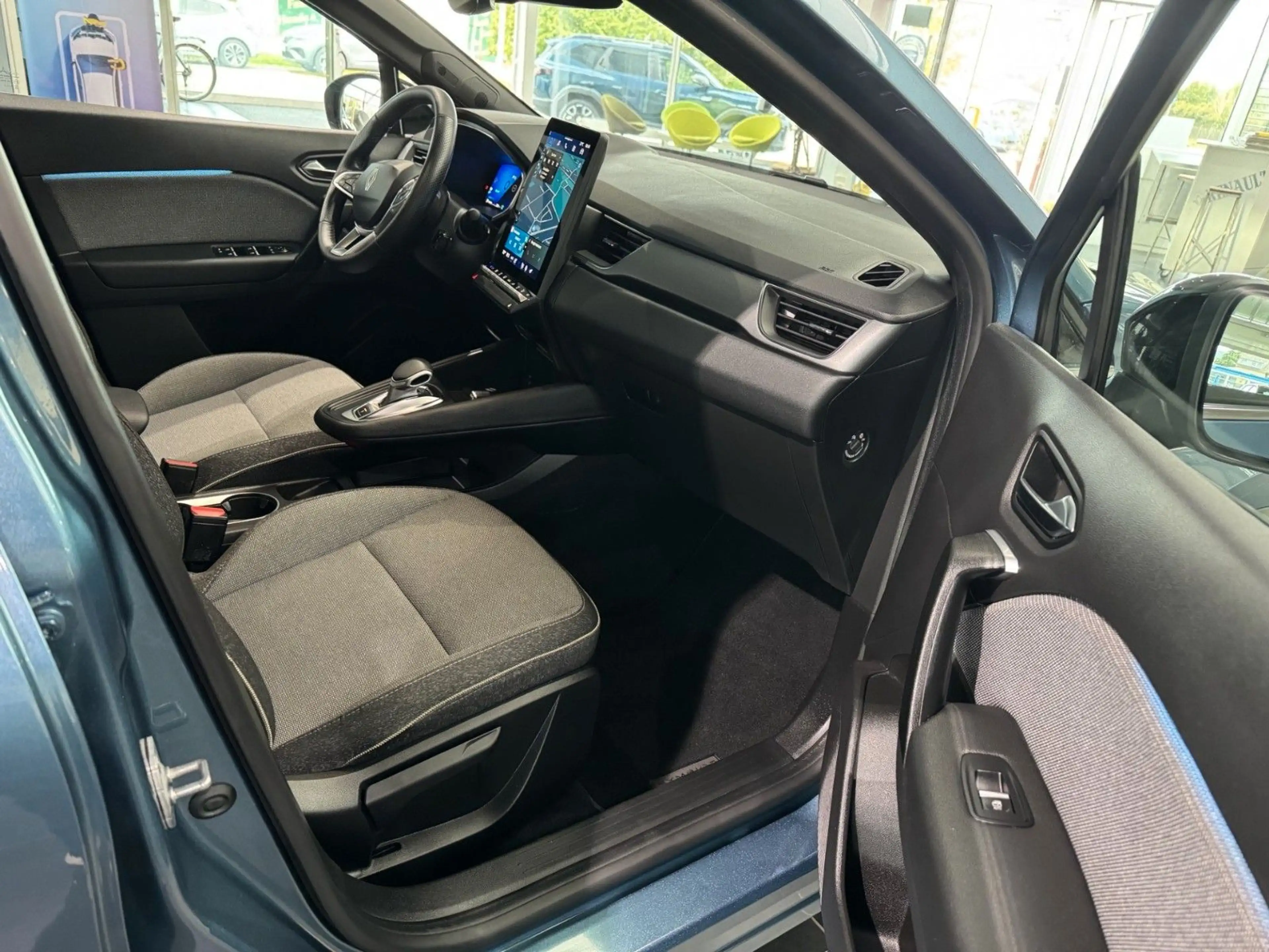 Renault Symbioz 145 E-Tech Full Hybrid Techno — photo 15