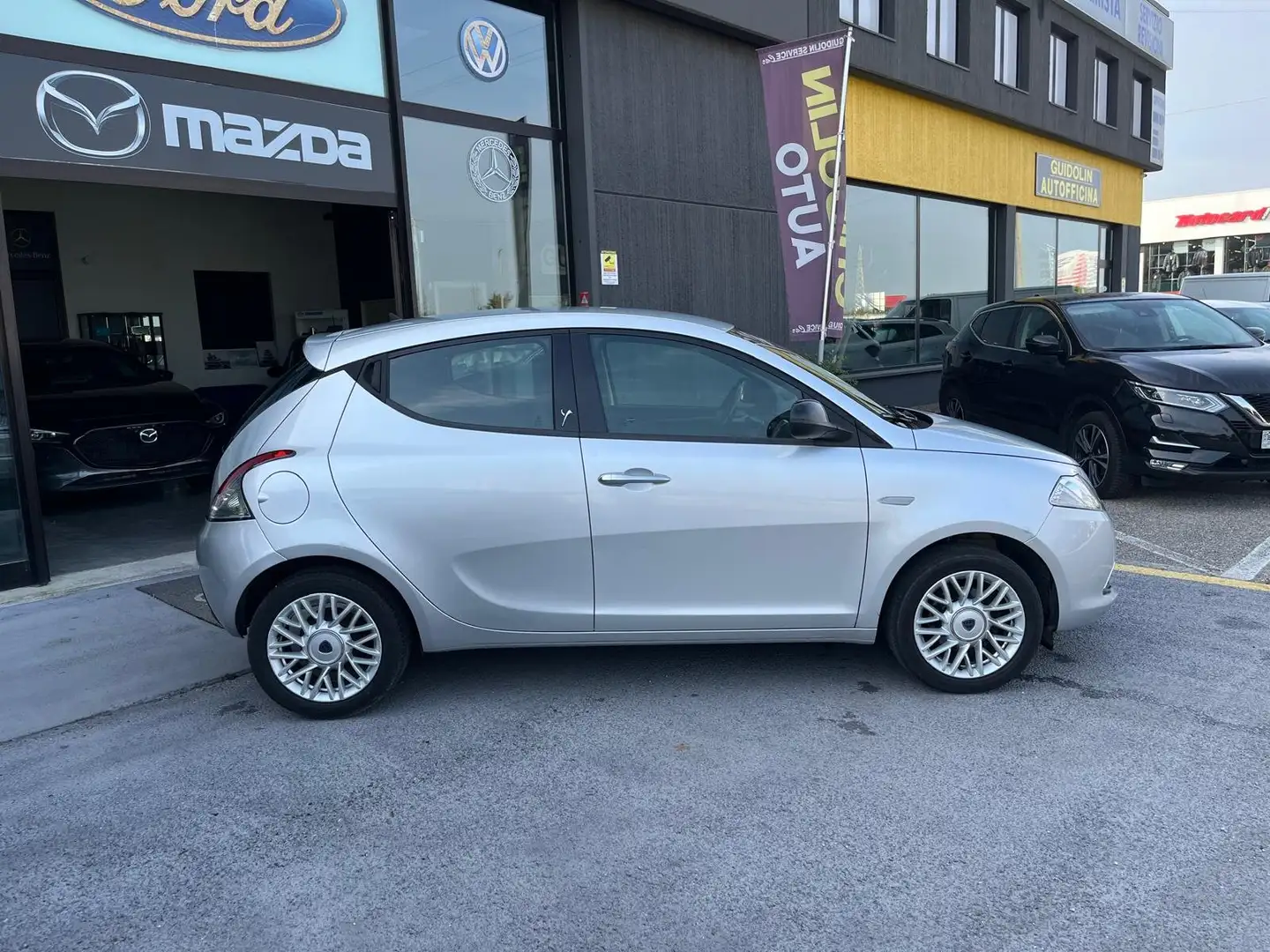 Lancia Ypsilon 1.2 69CV 5P GOLD (NEOPATENTATI) SENS POST Argento - 2