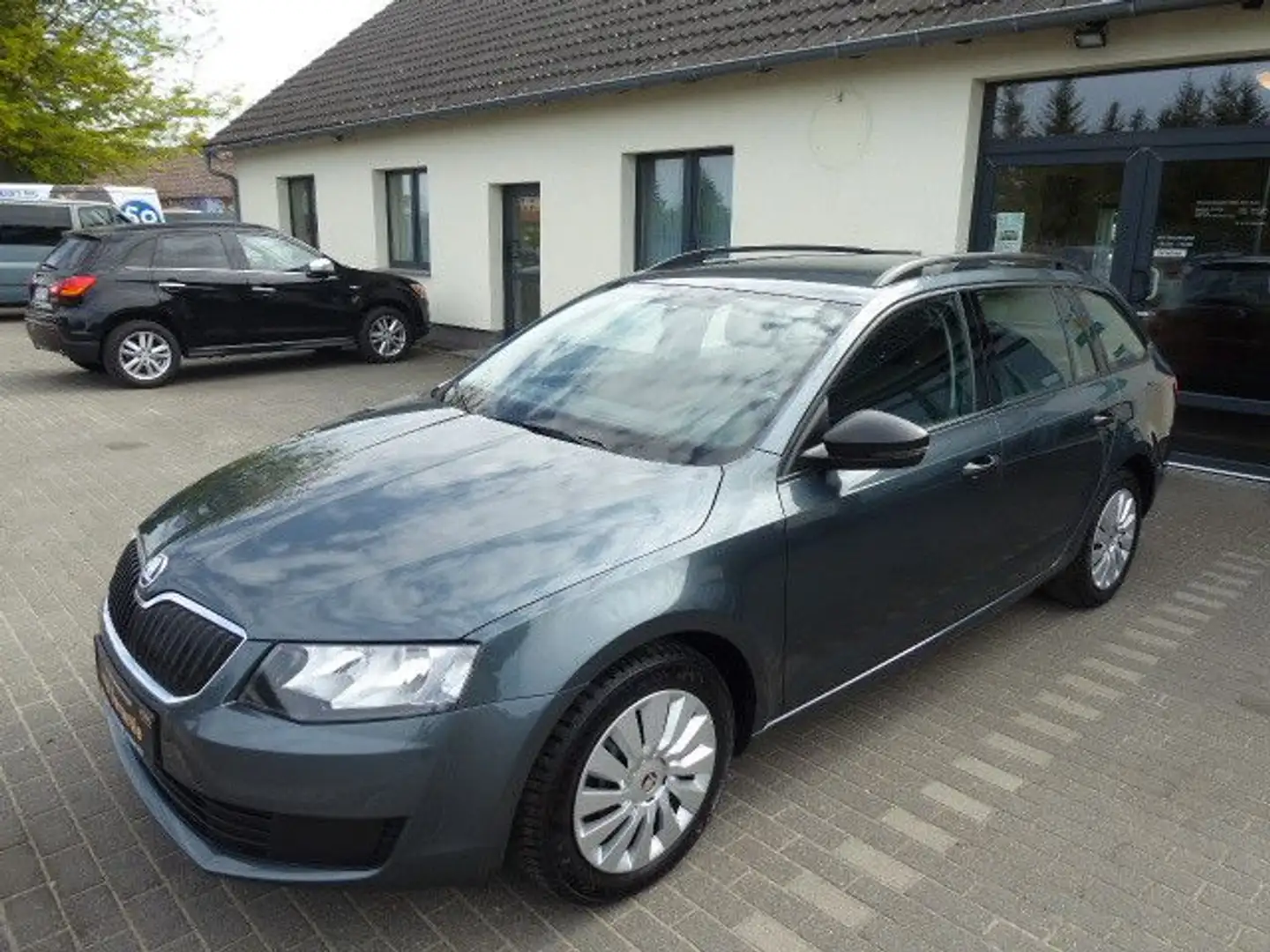 Skoda Octavia Combi Active Gris - 2