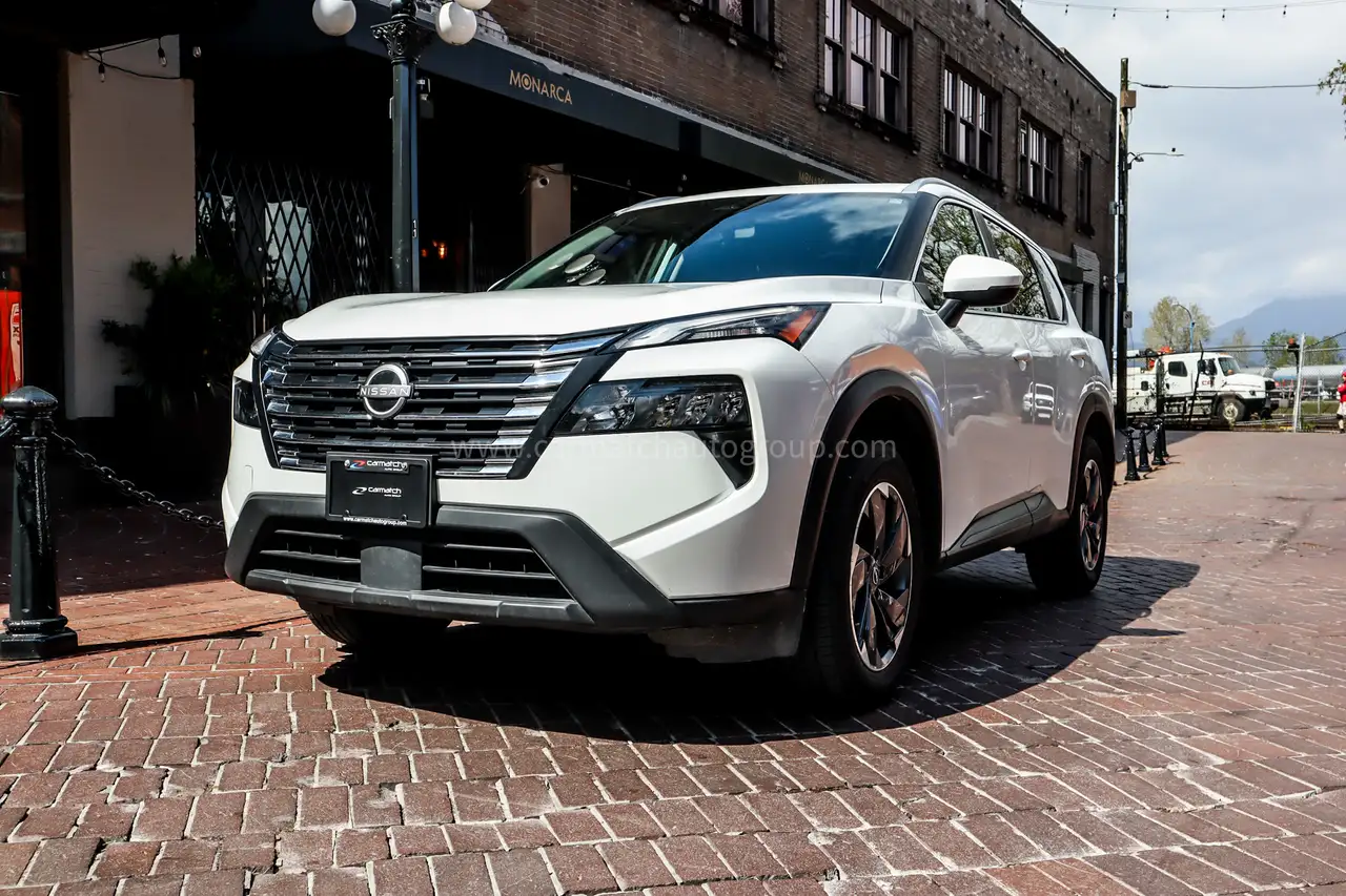 Nissan Rogue снимка Nissan Rogue
