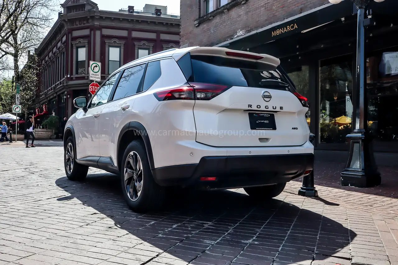 Nissan Rogue снимка Nissan Rogue