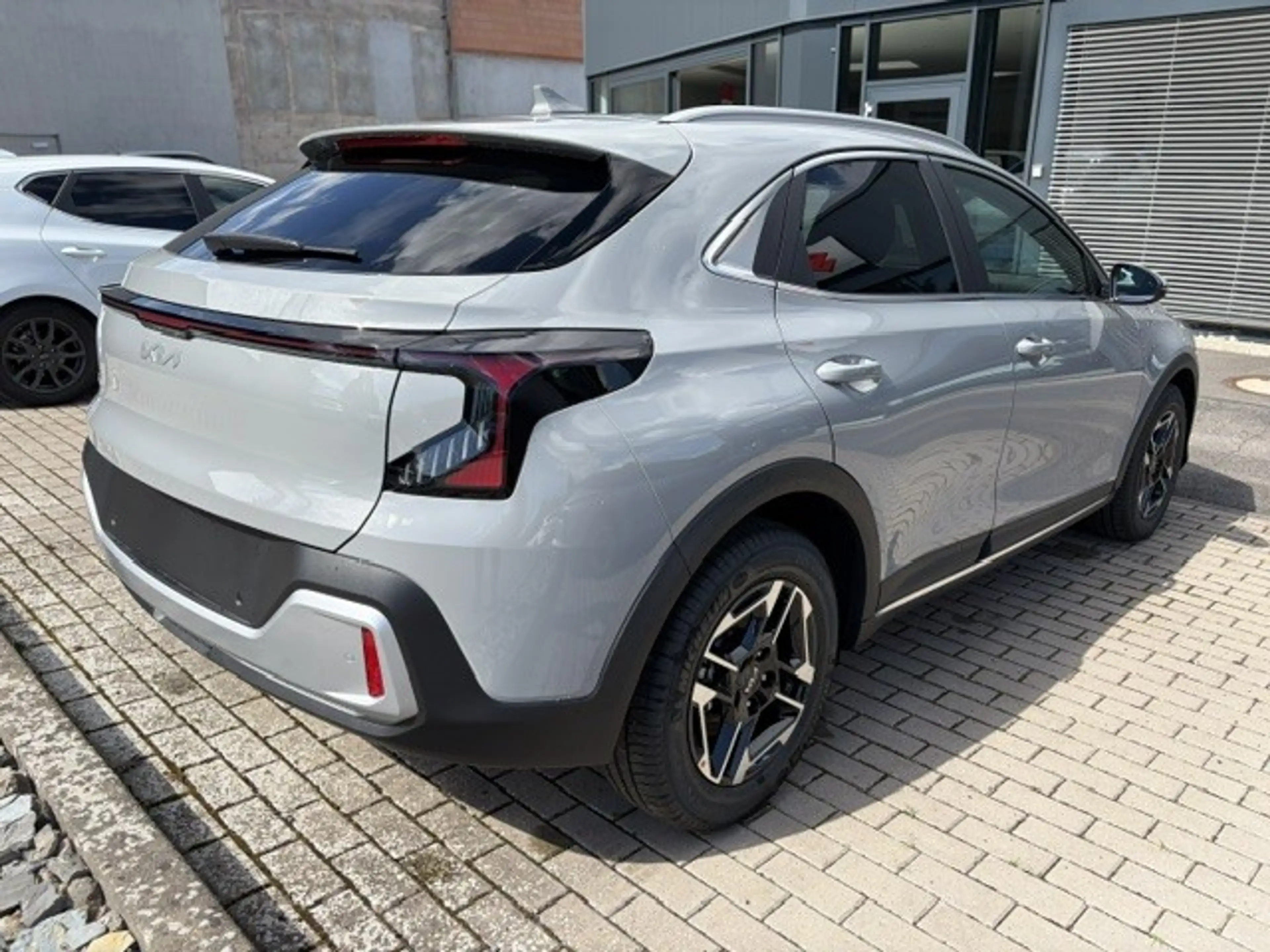 Kia XCeed 1.6 T-GDI DCT7 16 Zoll Navi — photo 3