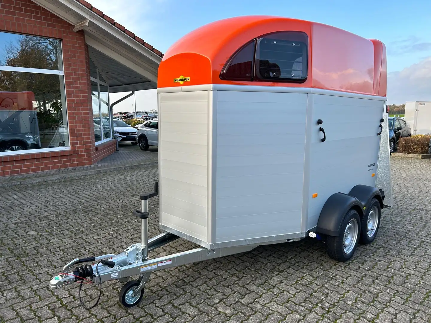 Humbaur Pferdeanhänger Xanthos 2400 2,4t 100km/h Shiny ... - 1