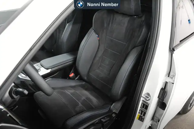 BMW Ix1 view 13