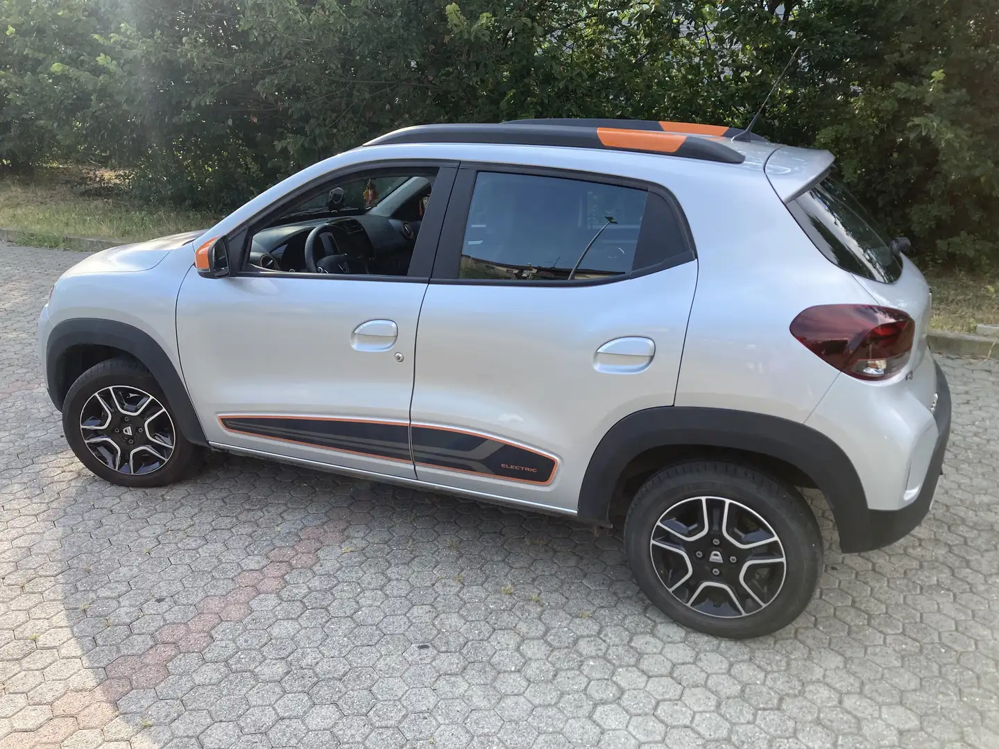 Dacia Spring Comfort Plus Electric 45 - 1