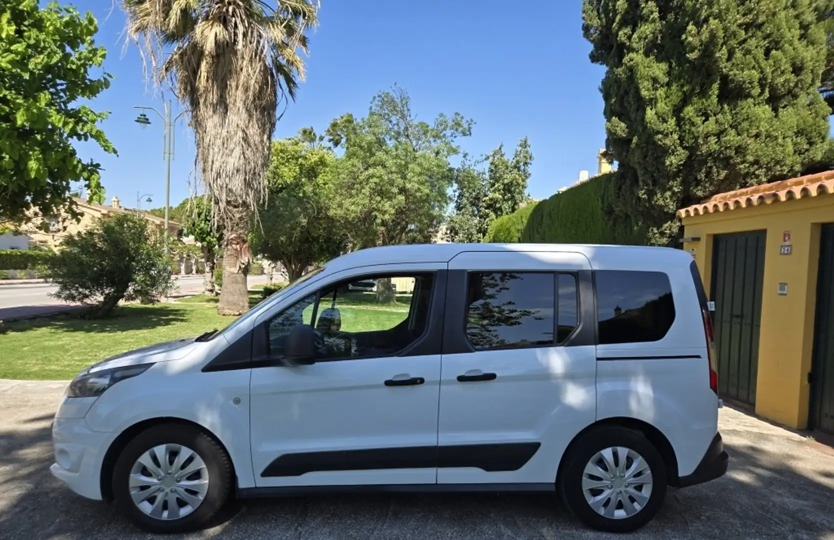 Ford Tourneo Connect Berlina Manual de 5 Puertas Wit - 2