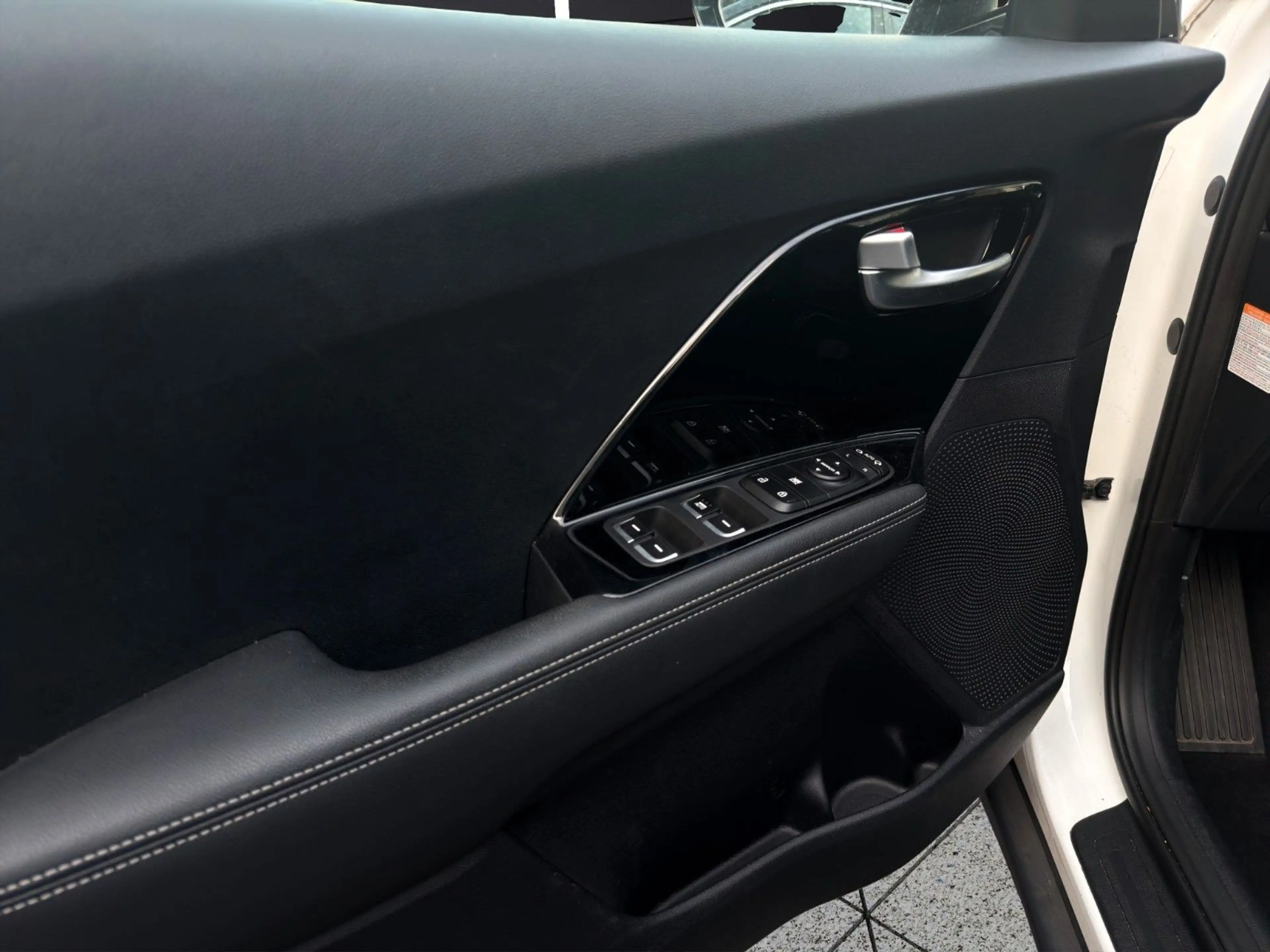 Kia Niro 1.6 Plug-in Hybrid Vision AUT. KAM AHK NAV — photo 12