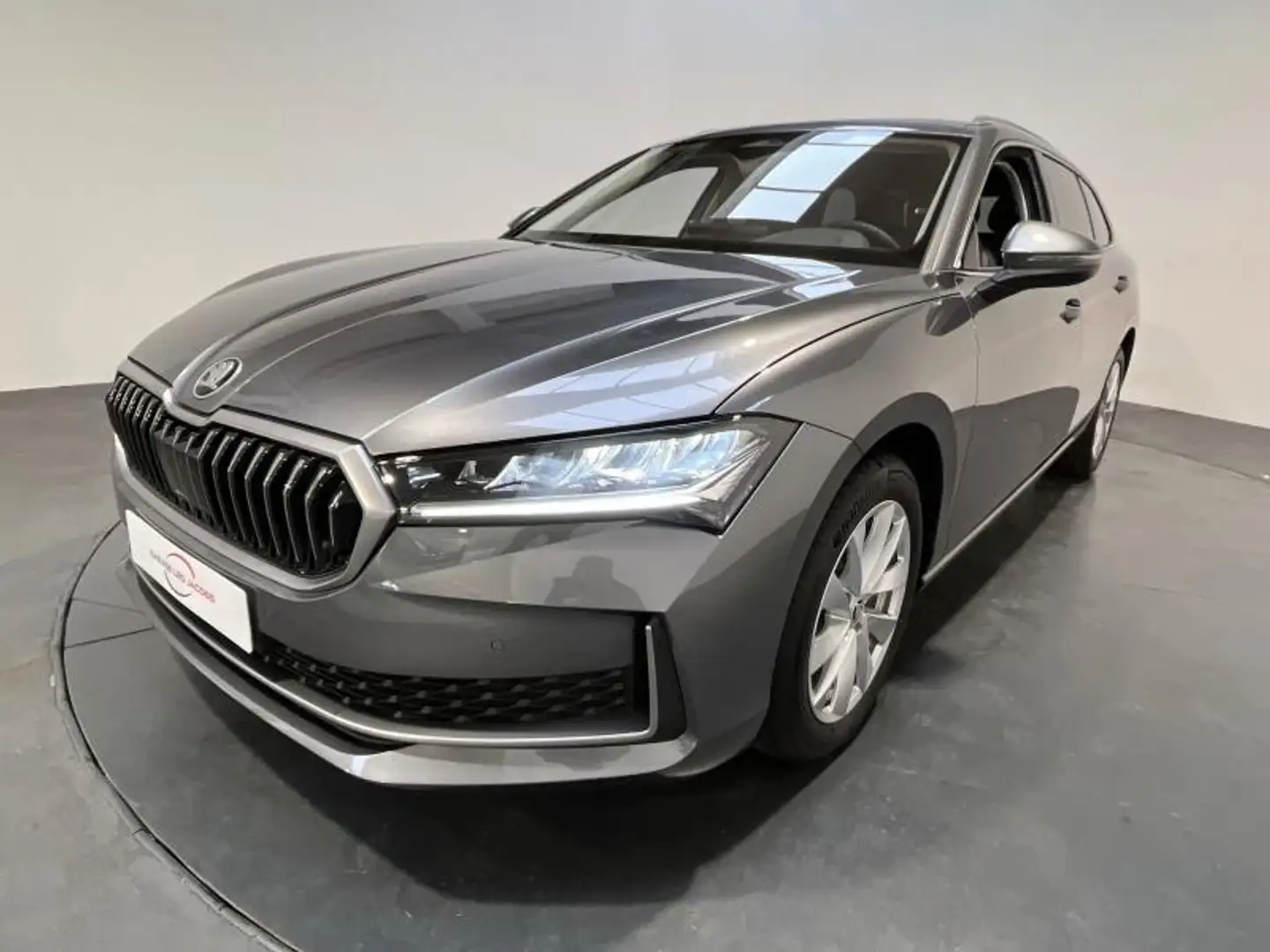 Skoda Superb Selection Grijs - 1