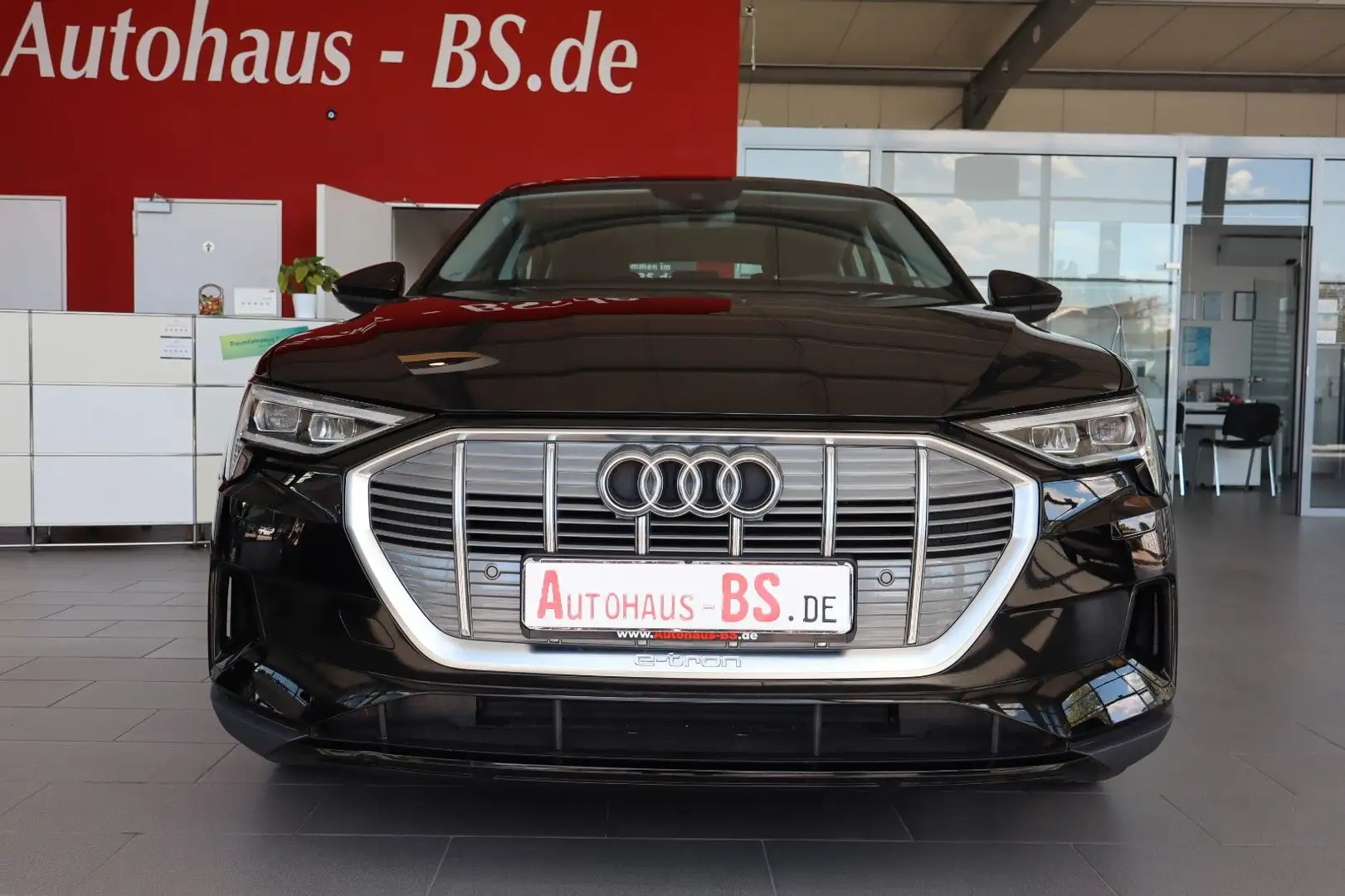 Audi e-tron Sportback 50 quattro,KameraNavLED,AHK,1Hd Schwarz - 2