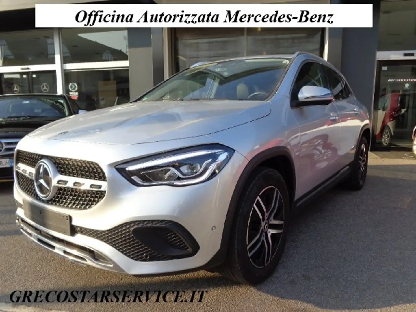 Mercedes-Benz GLA 200 Automatic Sport Plus Vetri Oscurati/Cerchi18"Black Argento - 1