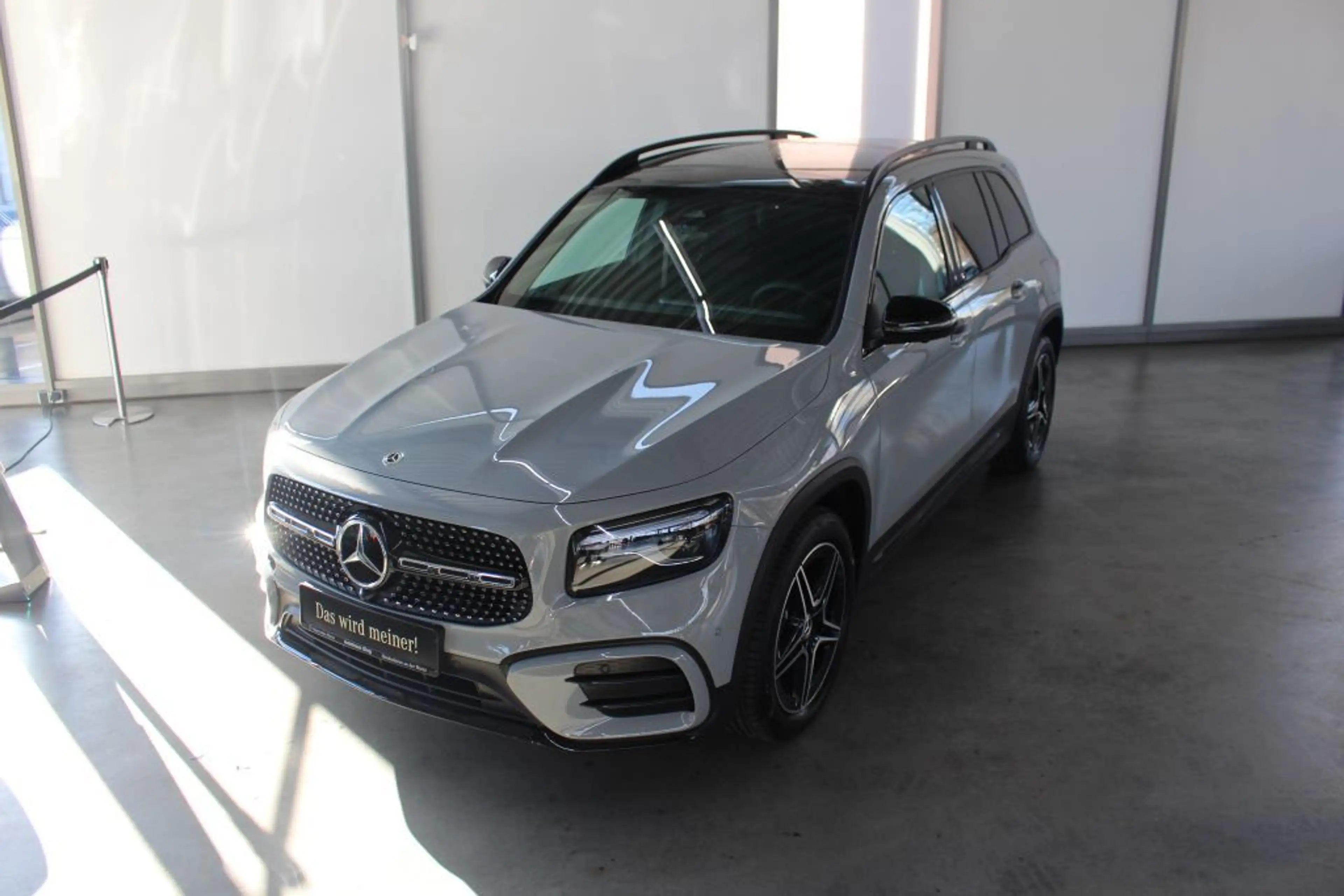 Mercedes-Benz GLB 200 AMG MULTIBEAM LED Panorama AHK Night 360
