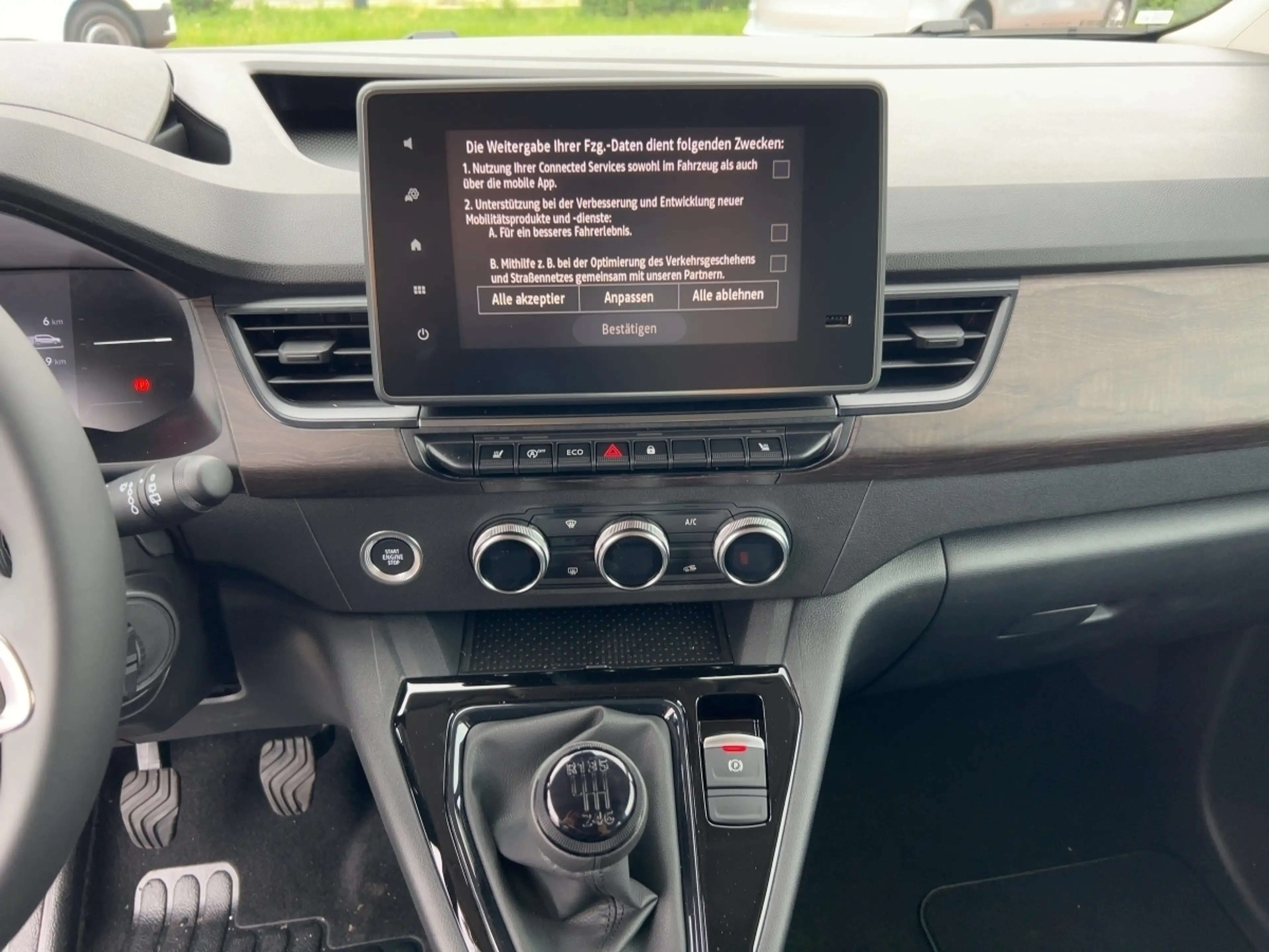 Renault Kangoo PKW TECHNO TCe 130 Apple CarPlay SHZ PDC BT — photo 12