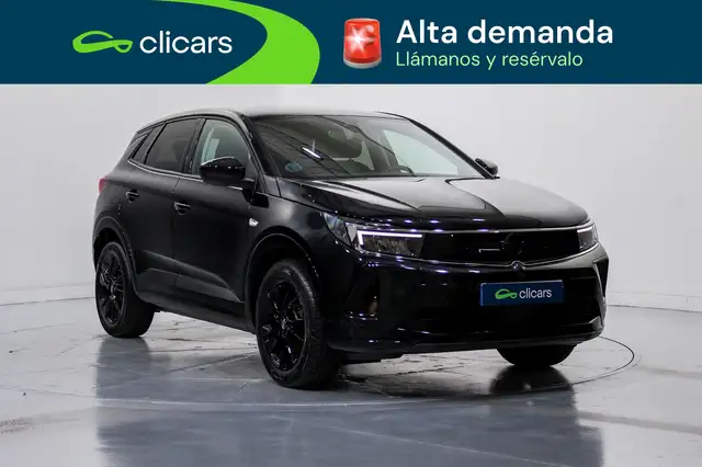 Opel Grandland view 3