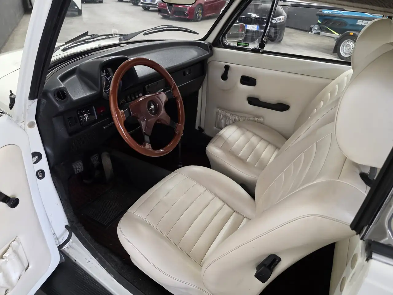 Volkswagen Maggiolino Cabrio, foto 11