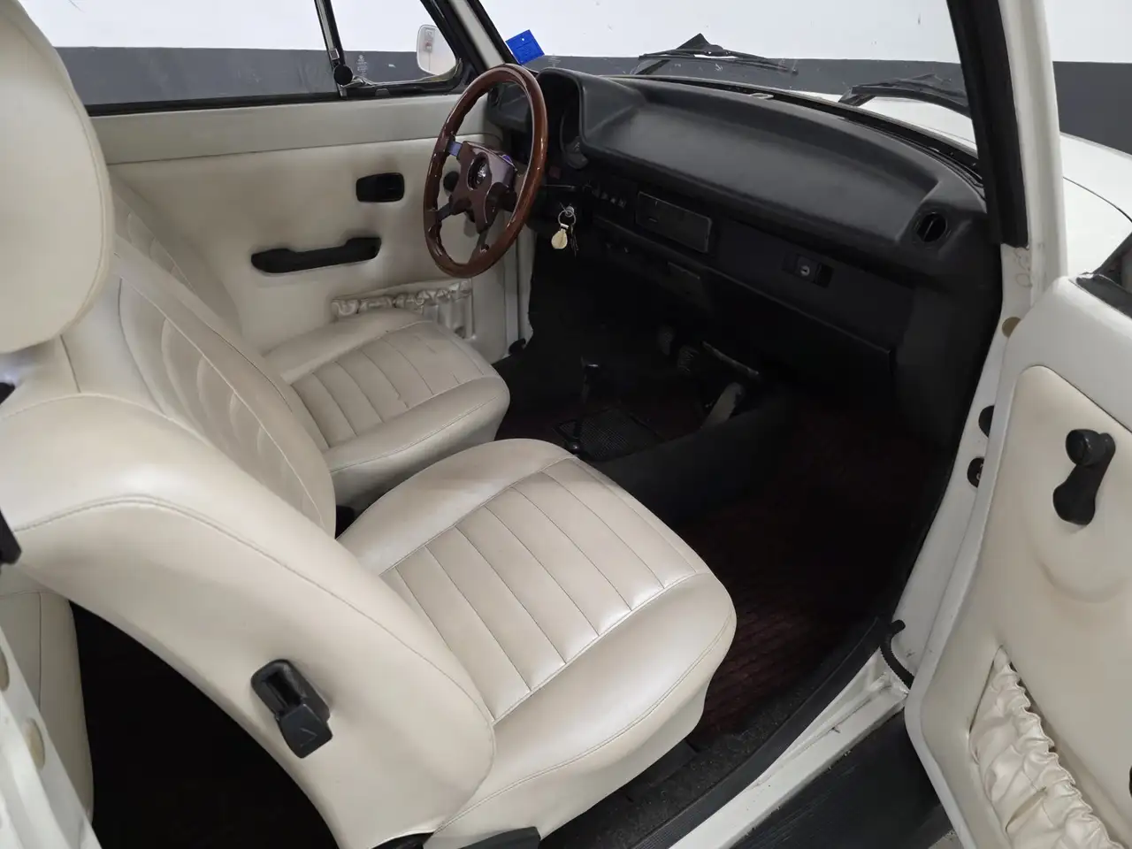 Volkswagen Maggiolino Cabrio, foto 8