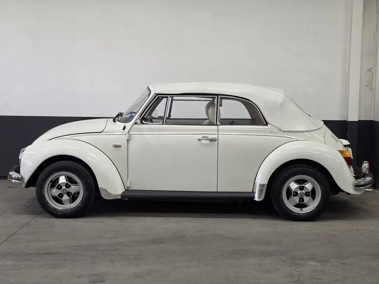 Volkswagen Maggiolino Cabrio, foto 2