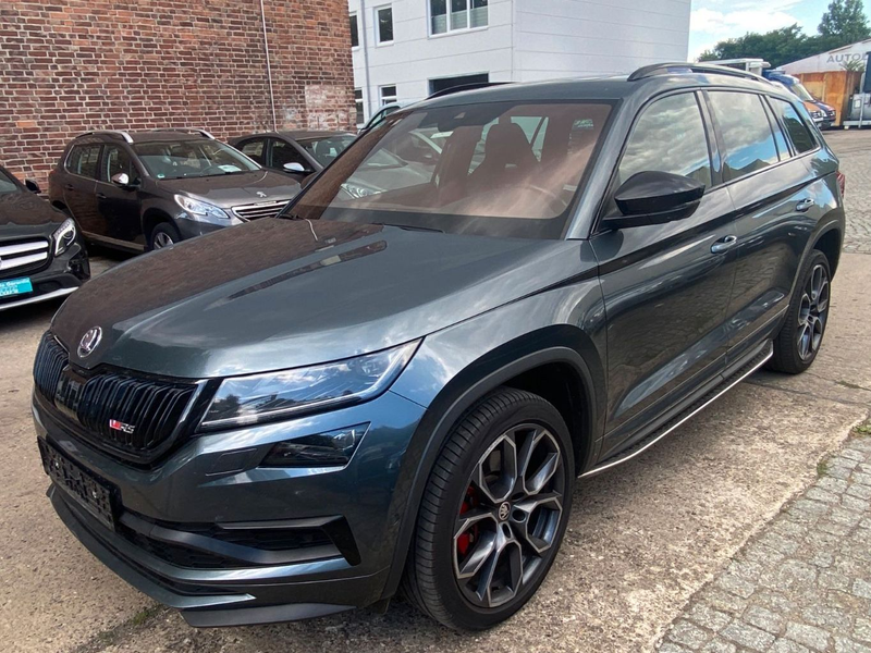 Skoda Kodiaq "RS" 4x4 Aut.+Panorama+Leder+Trittbretter